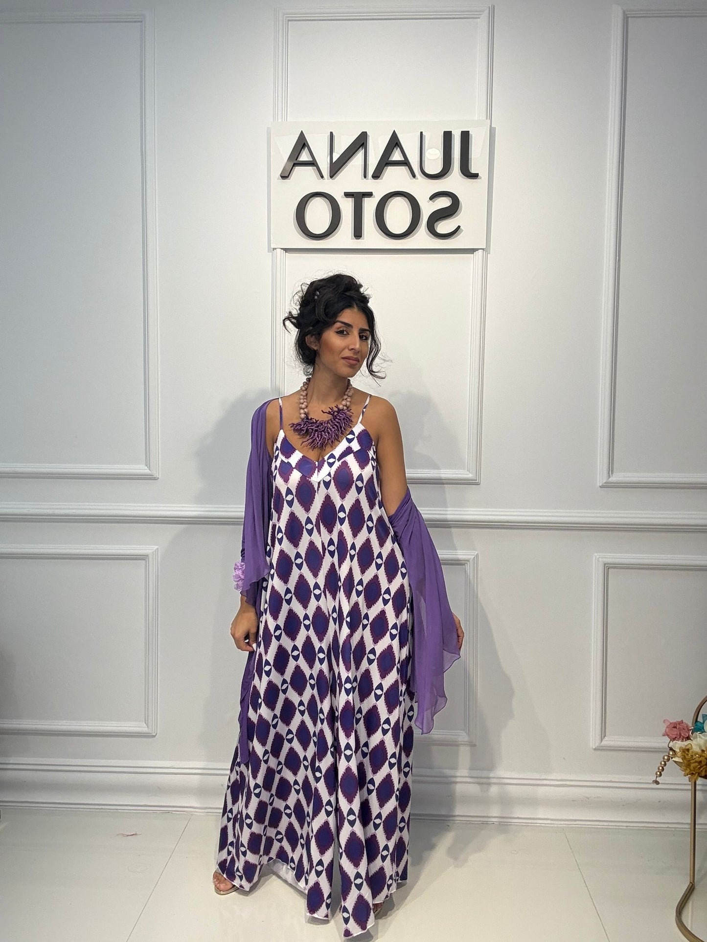 Mono Manuela h42013m