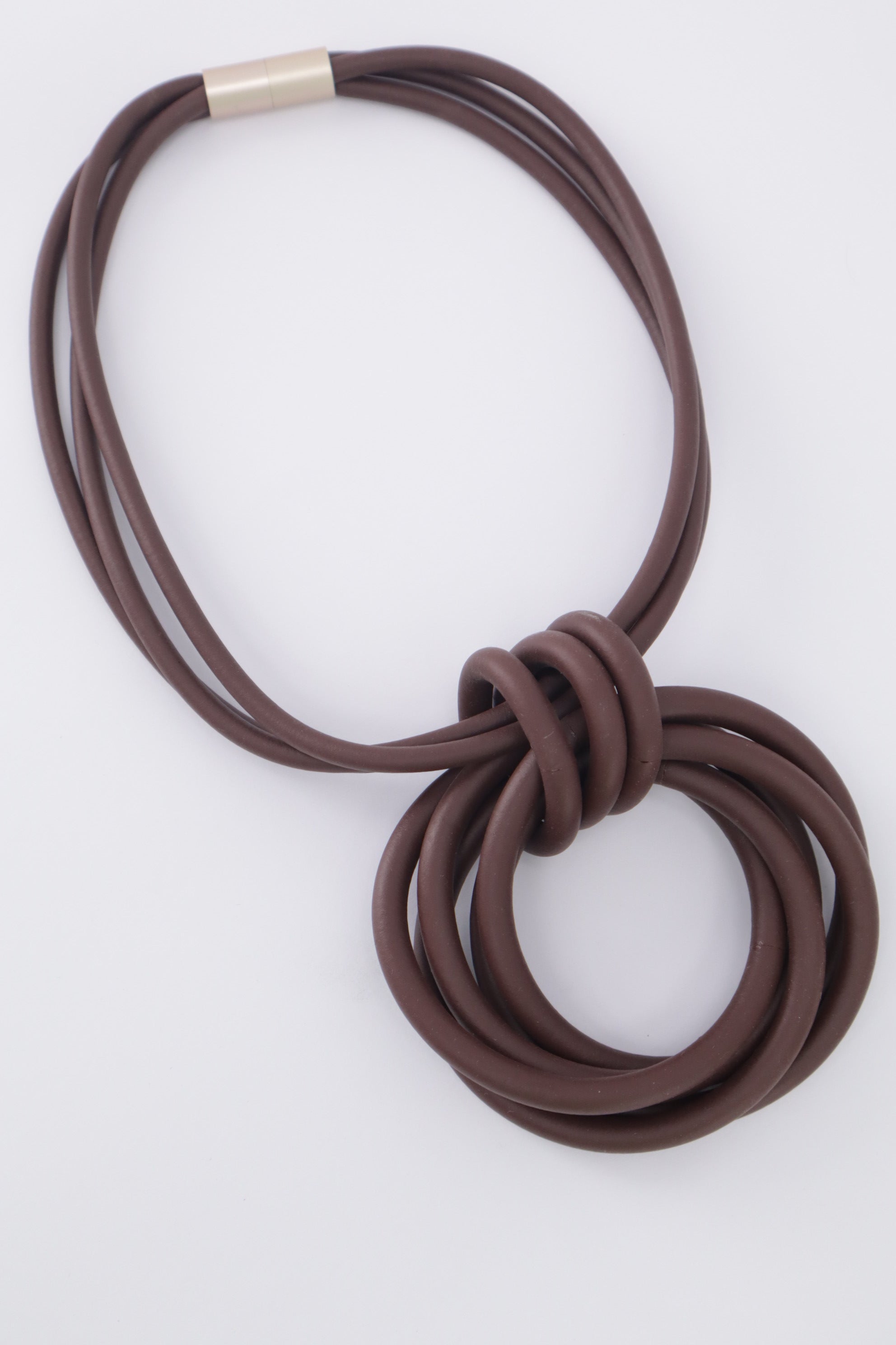 Gargantilla imán 54937