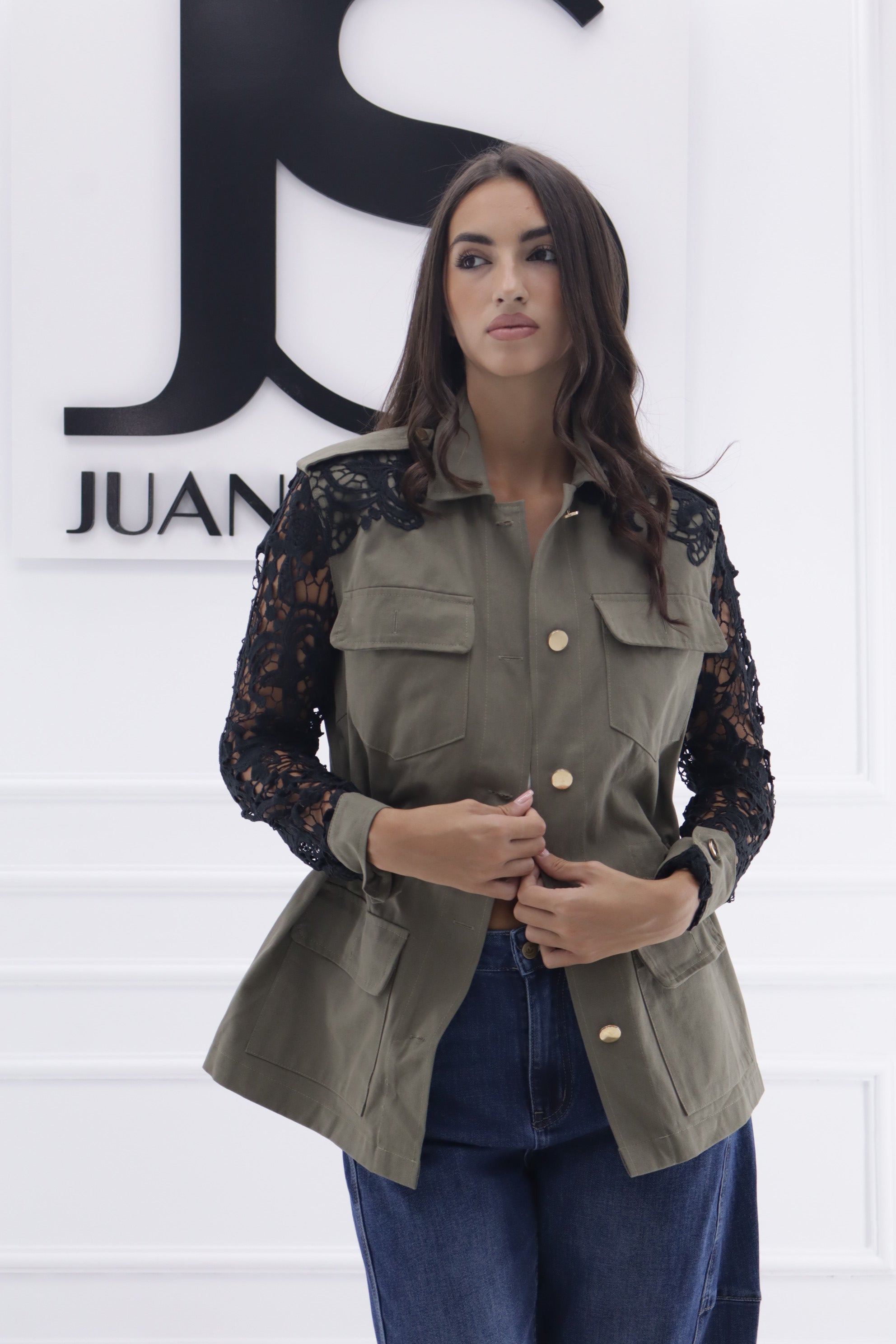 Chaqueta verde cacería encaje negro 8406506