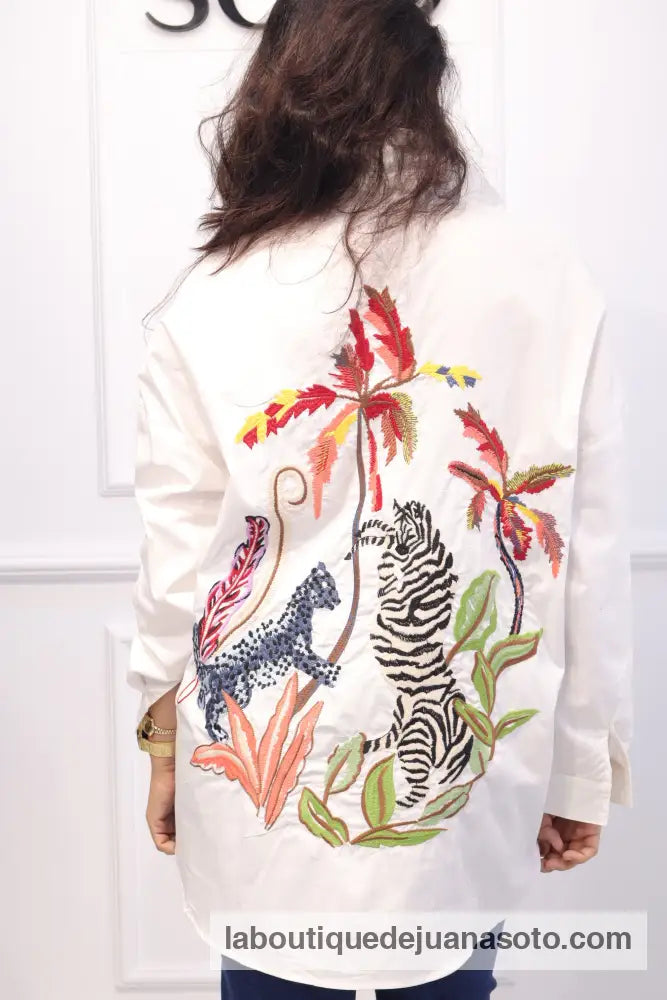 Camisa espalda estampado bordado G72906