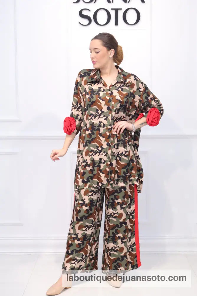 Conjunto 23528(CAMUFLAJE FLOR ROJA)