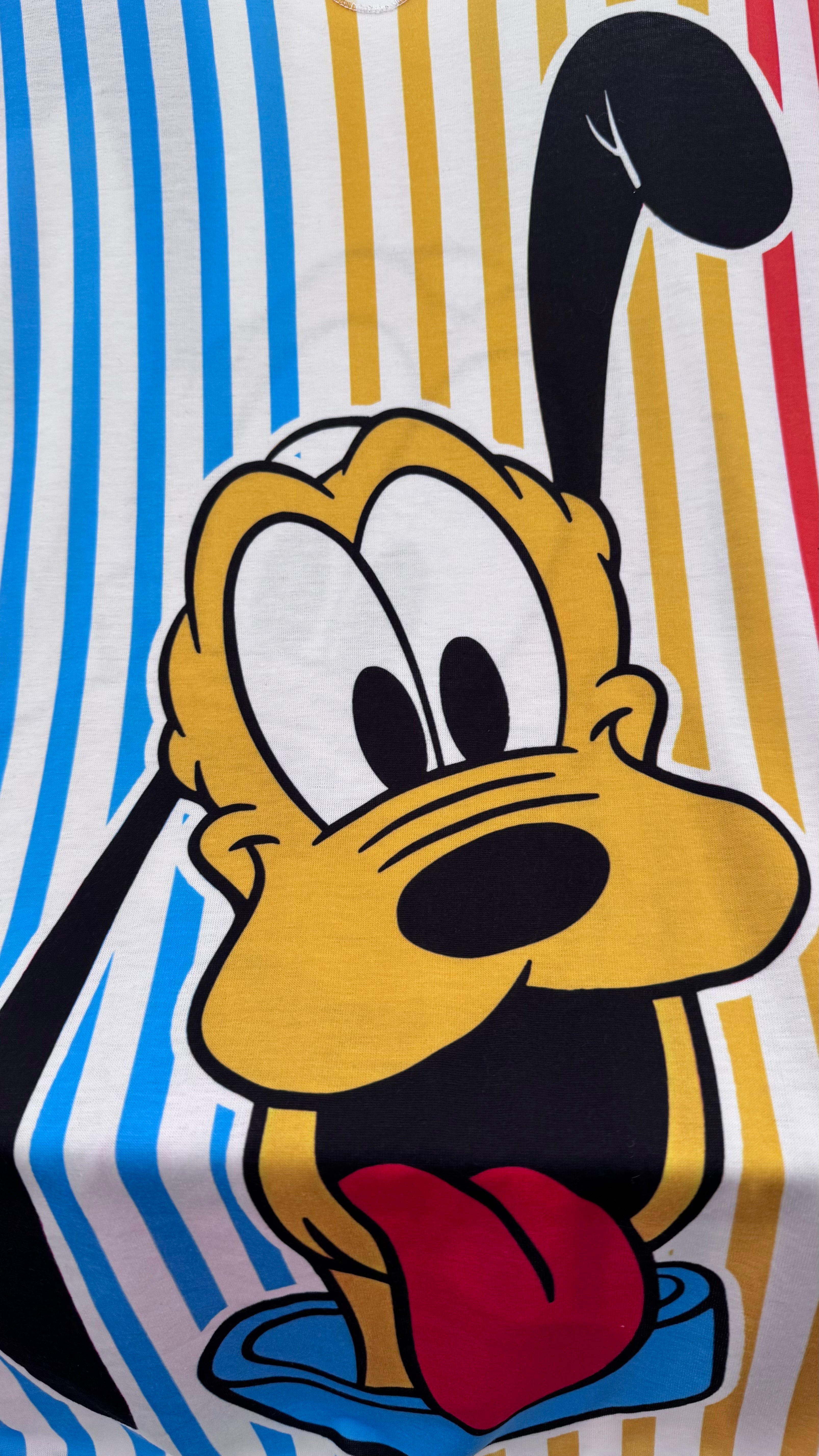 Camiseta cuello brillo 102104