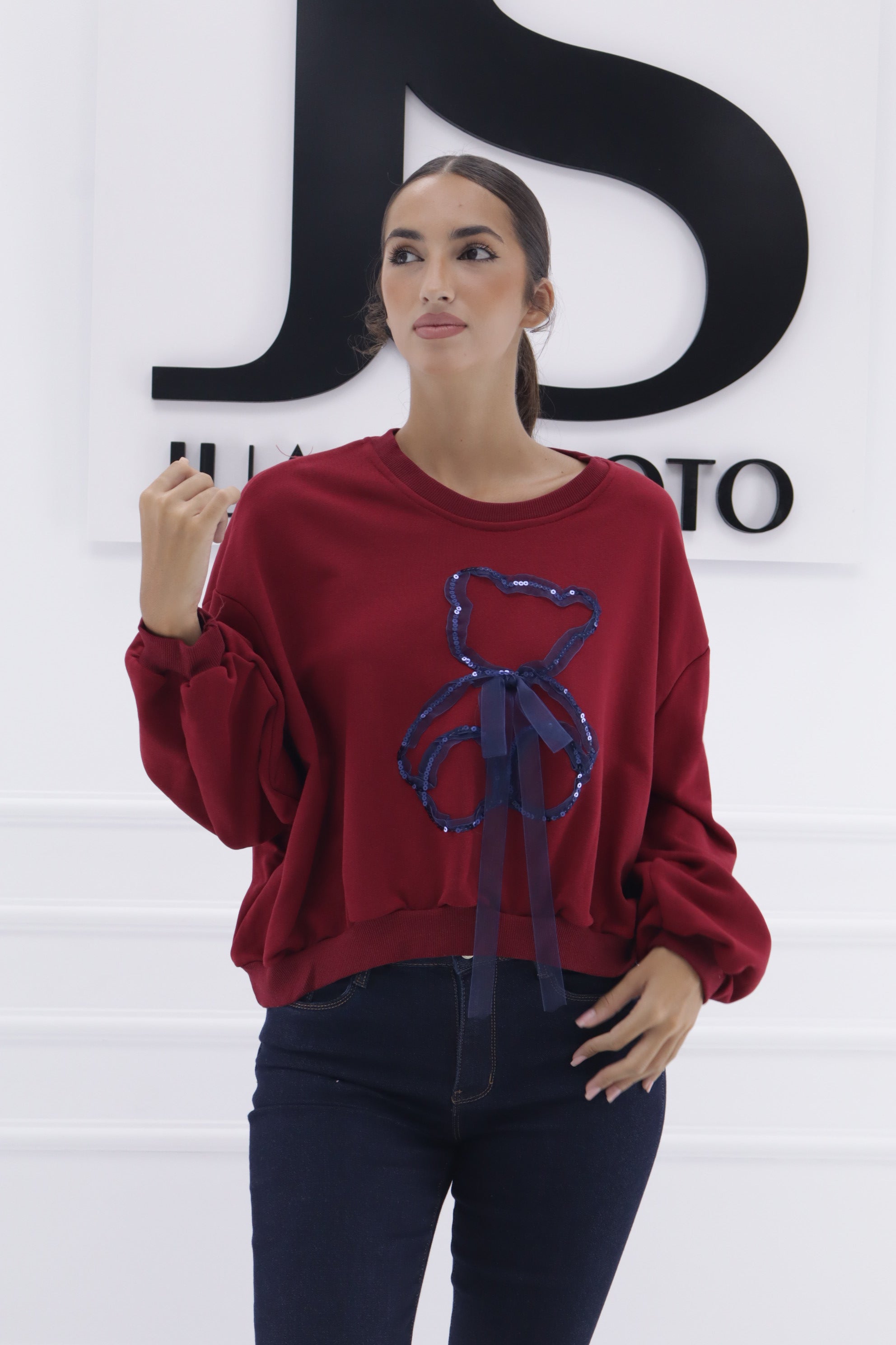 Sudadera oso lentejuelas y lazo 8025058
