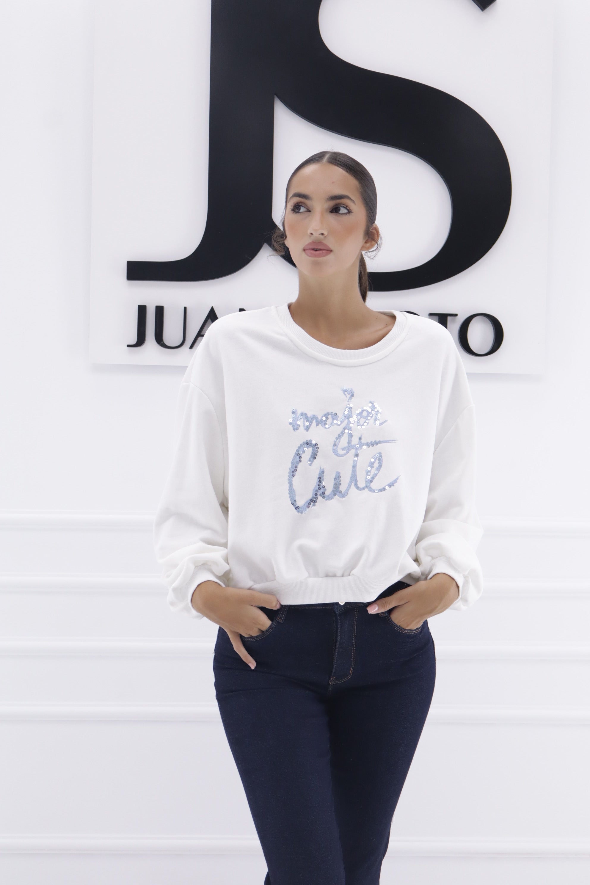 Sudadera letras lentejuelas