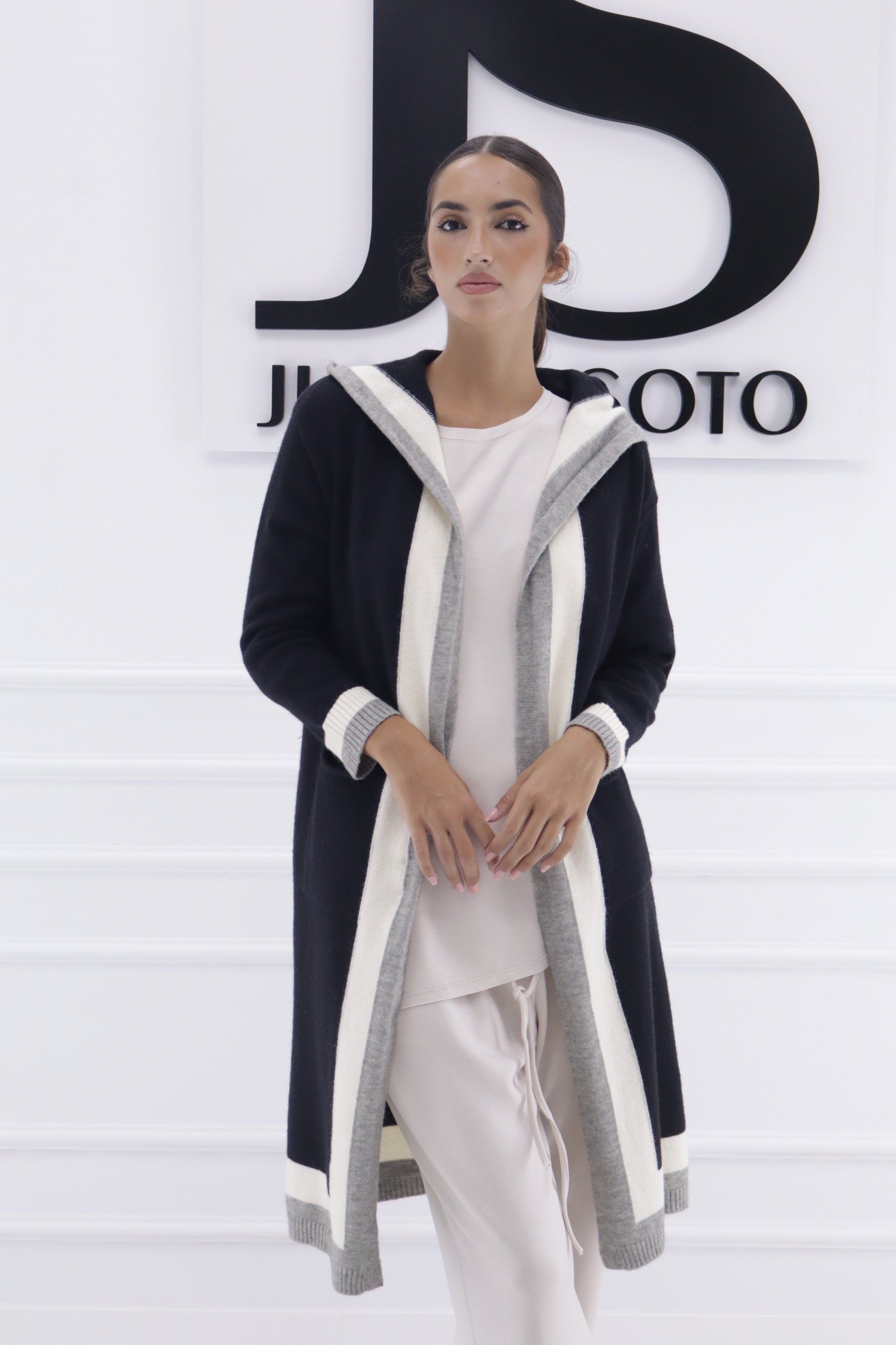 Rebeca valentino 1004