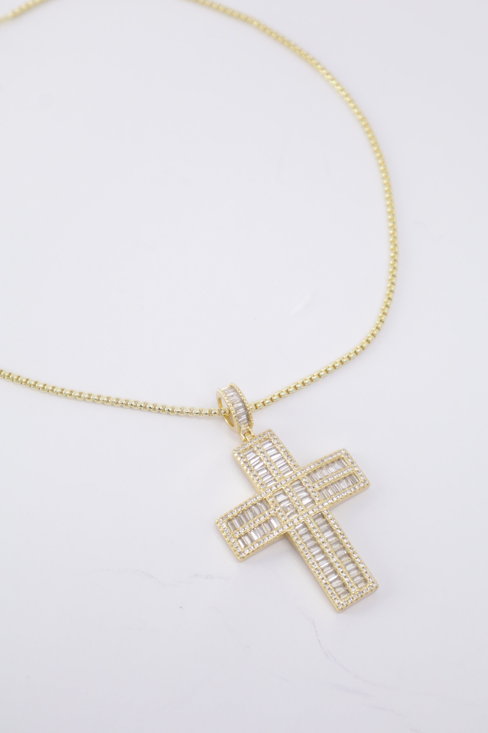 Collar acero cruz brillo