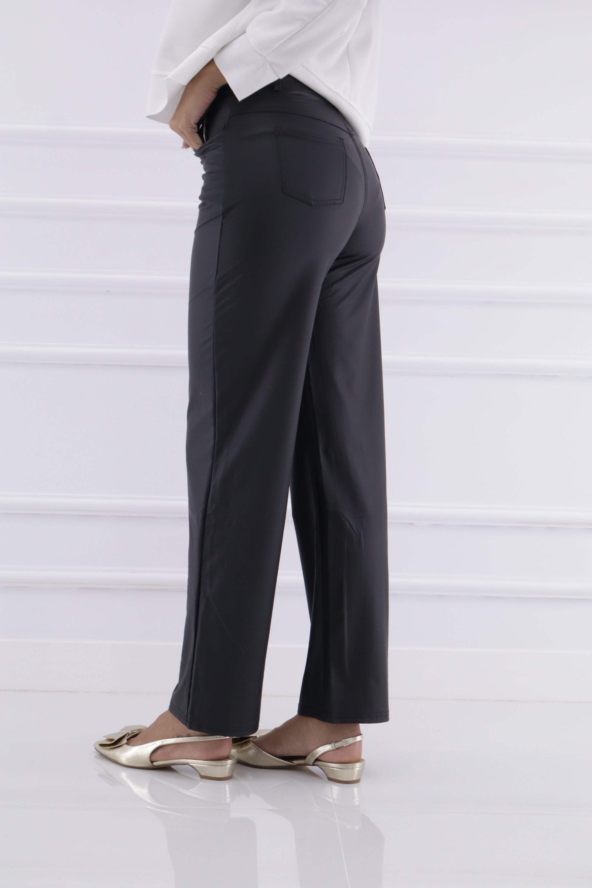 Pantalón polipiel S8008