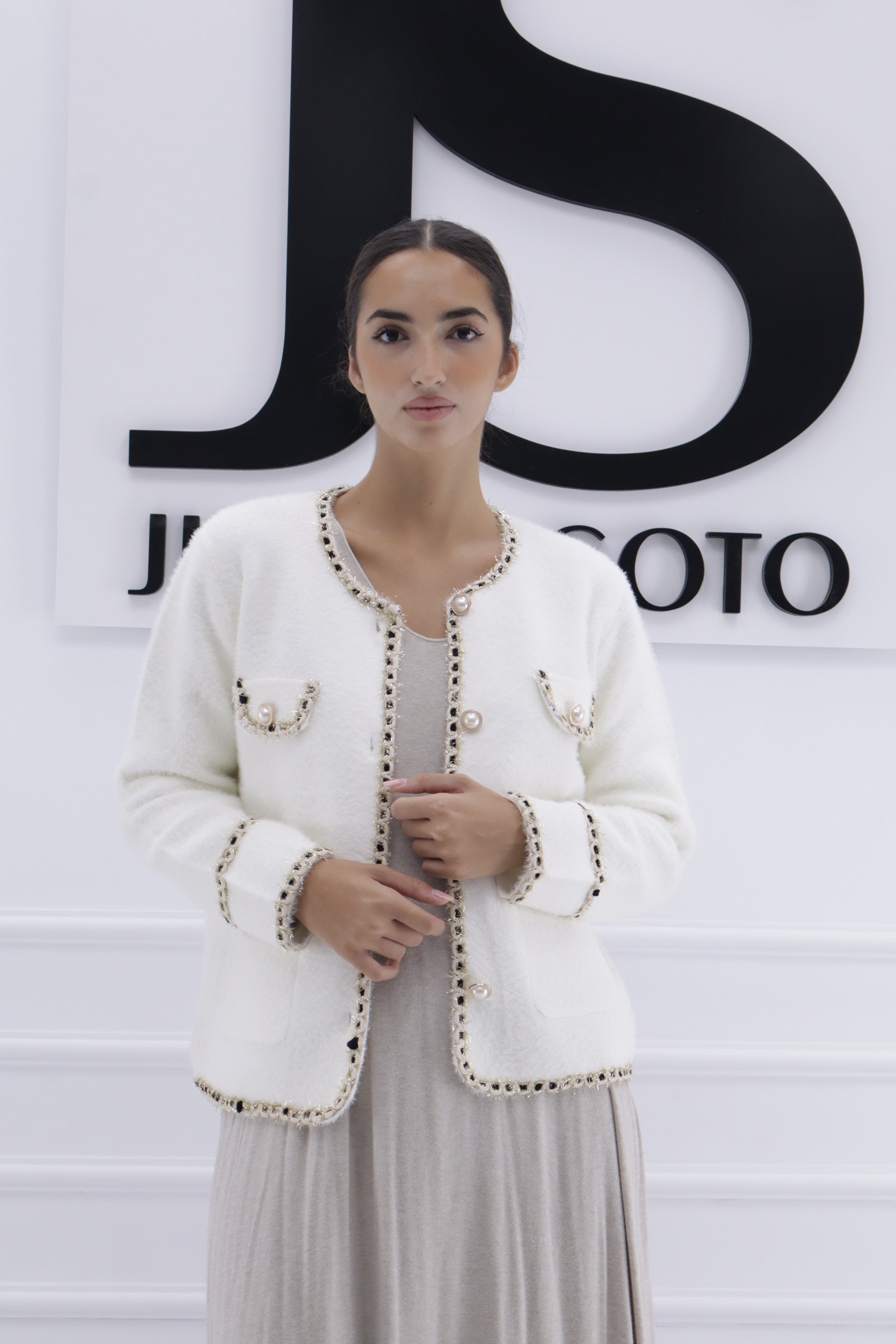 Chaqueta chanelll filo dorado Y5129