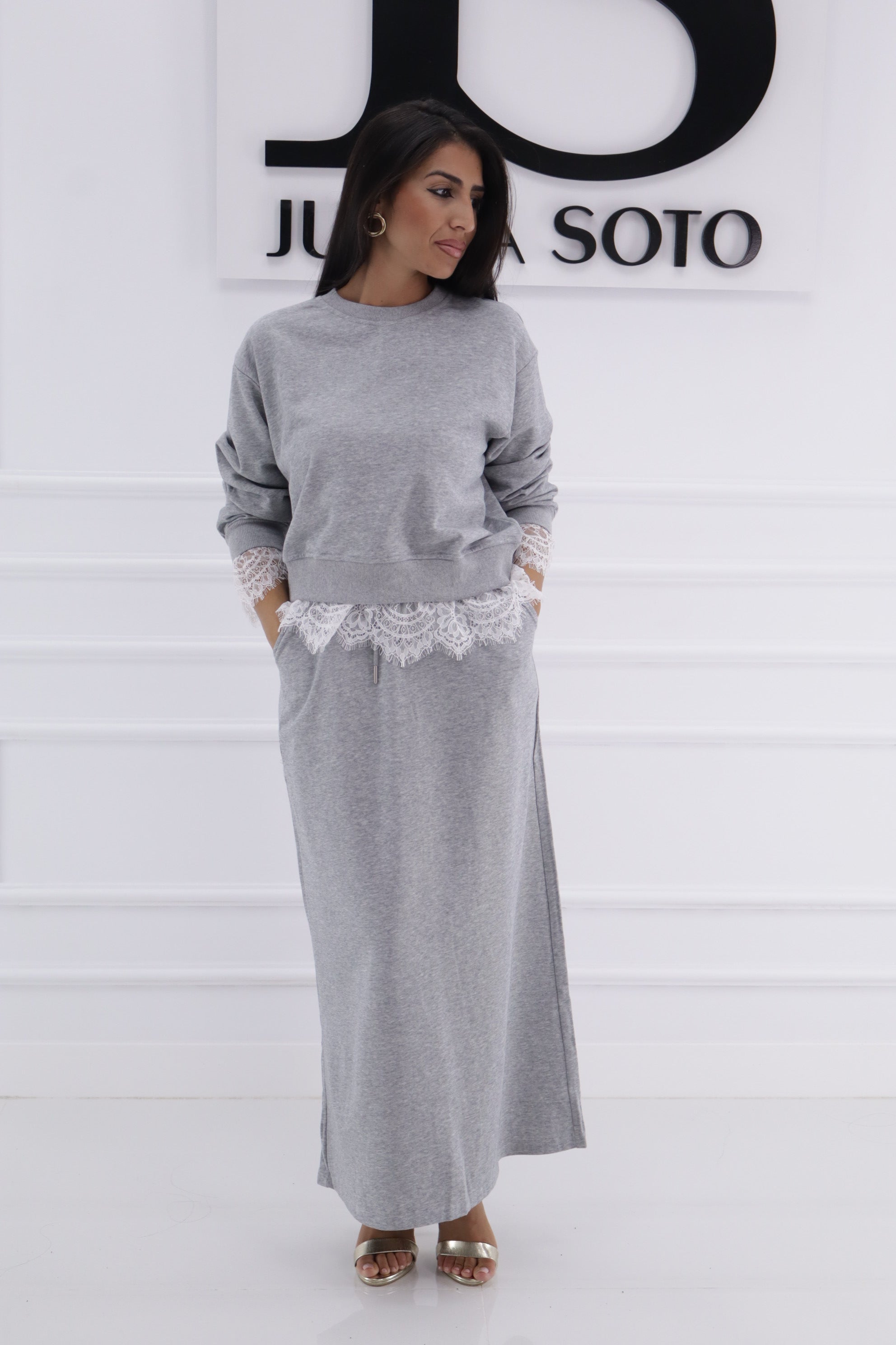 Chandal sport falda+sudadera encaje N5116