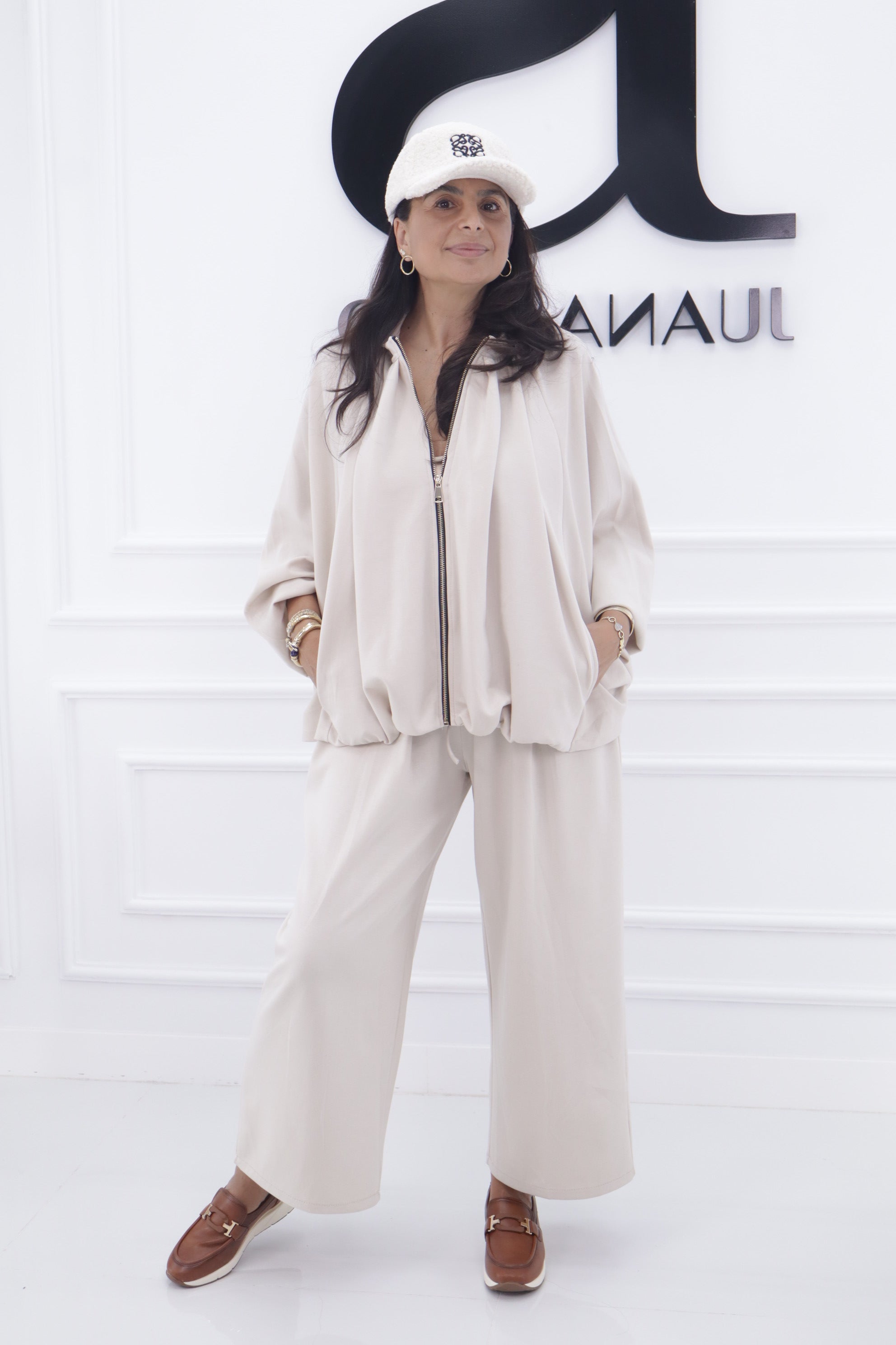 Chandal dutti HP9210