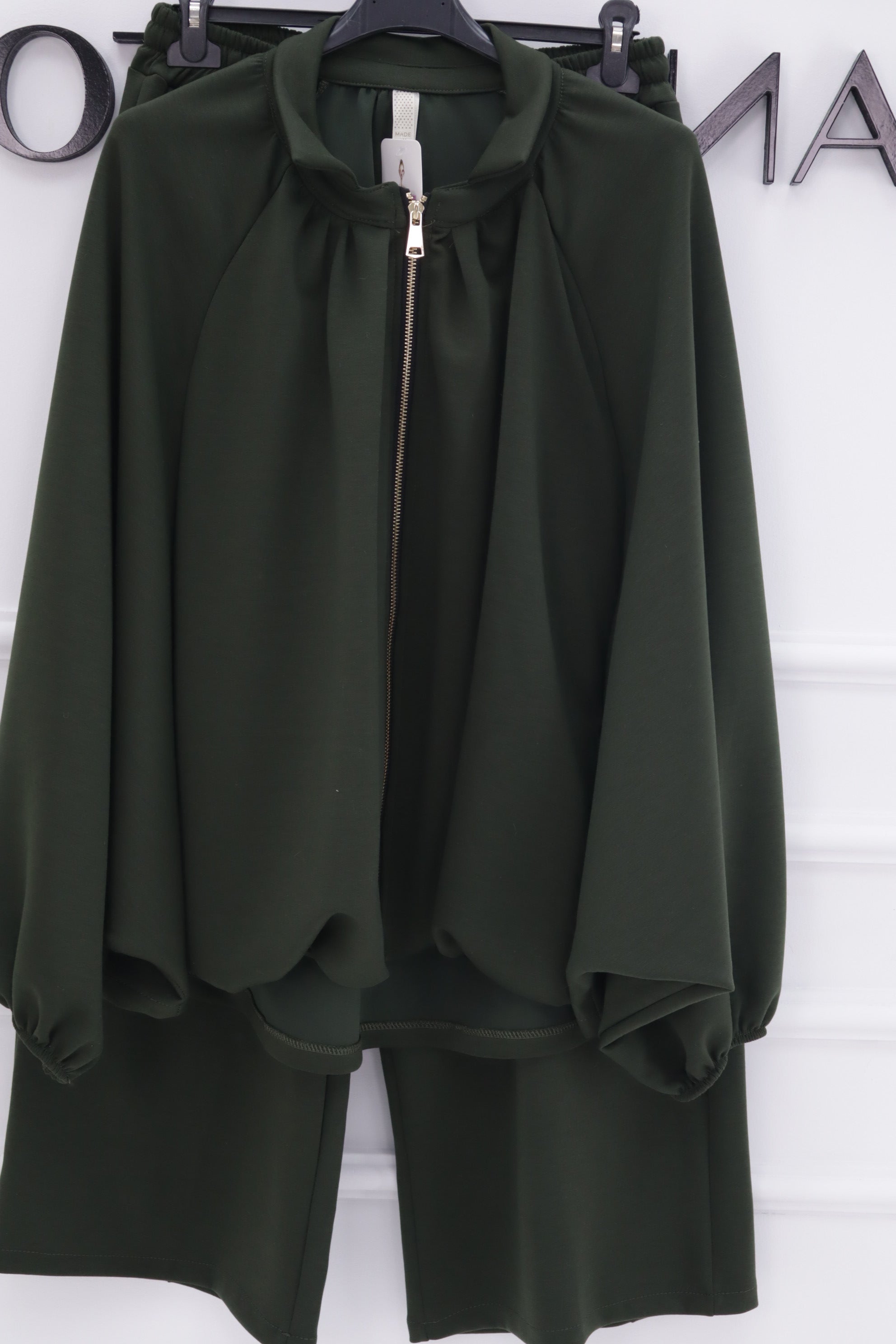 Chandal dutti HP9210