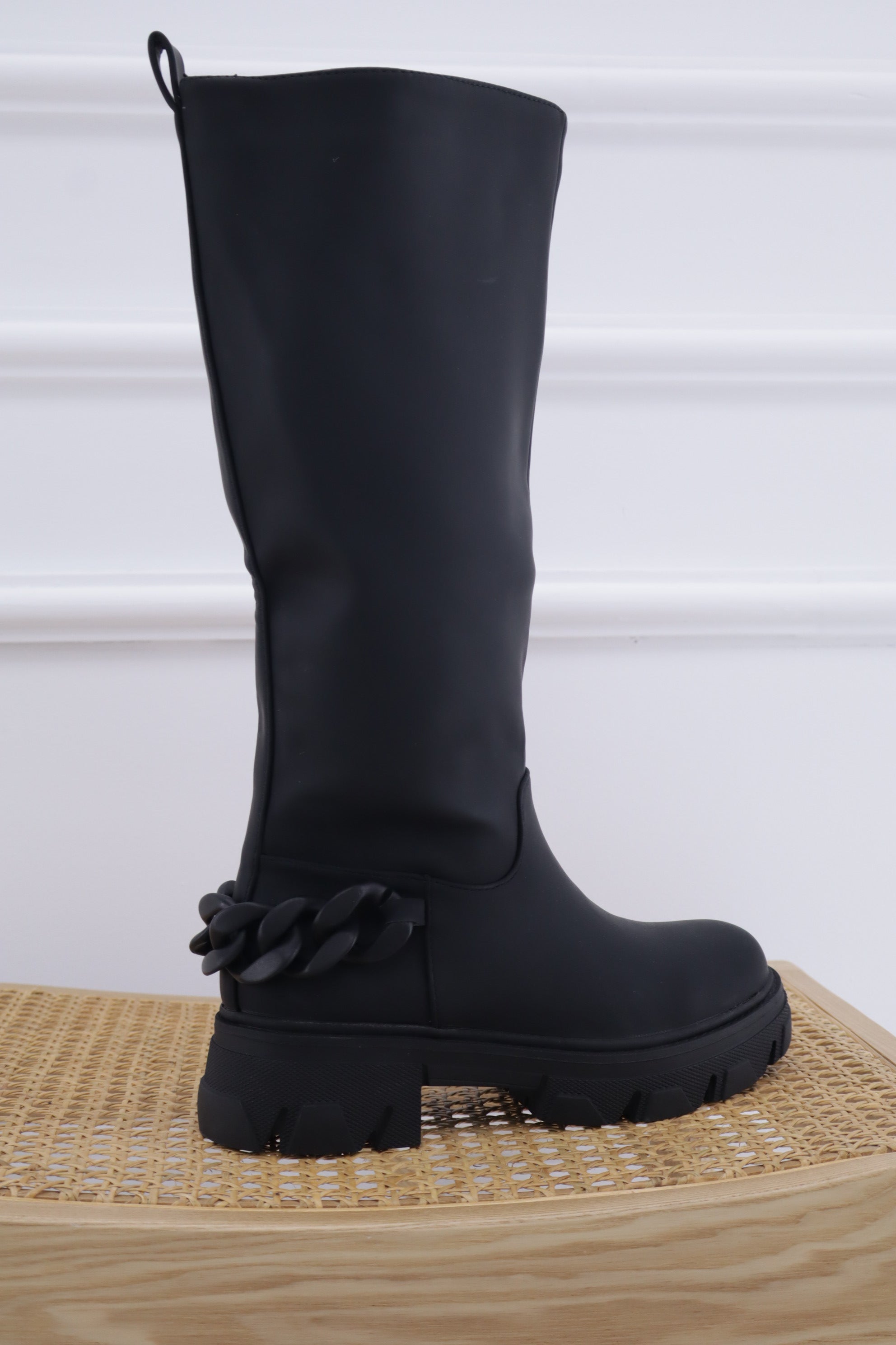 Bota SJ 585