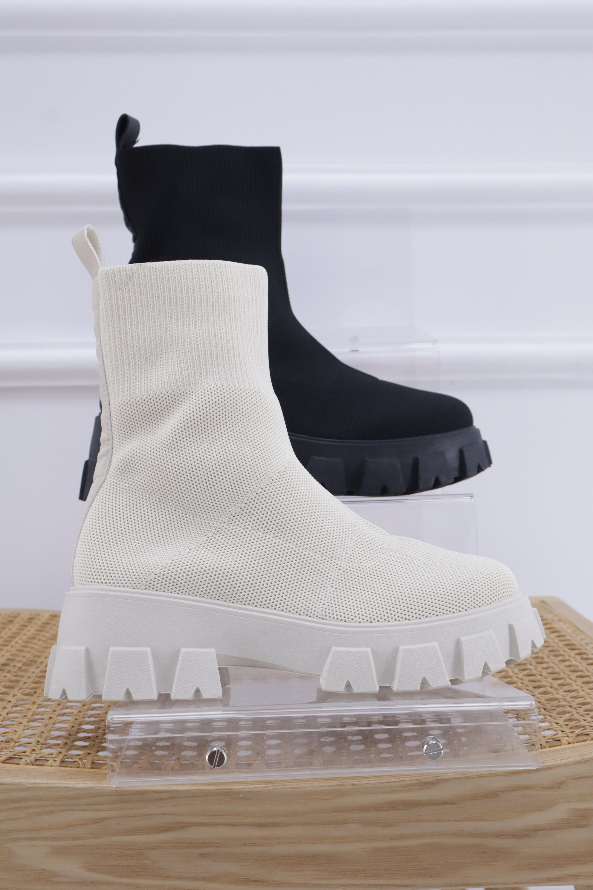 Bota C8725