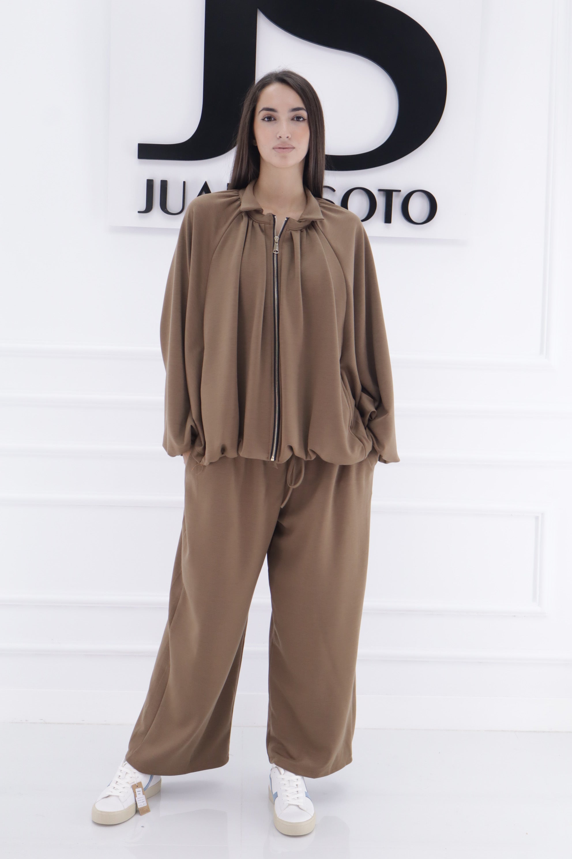 Chandal dutti HP9210