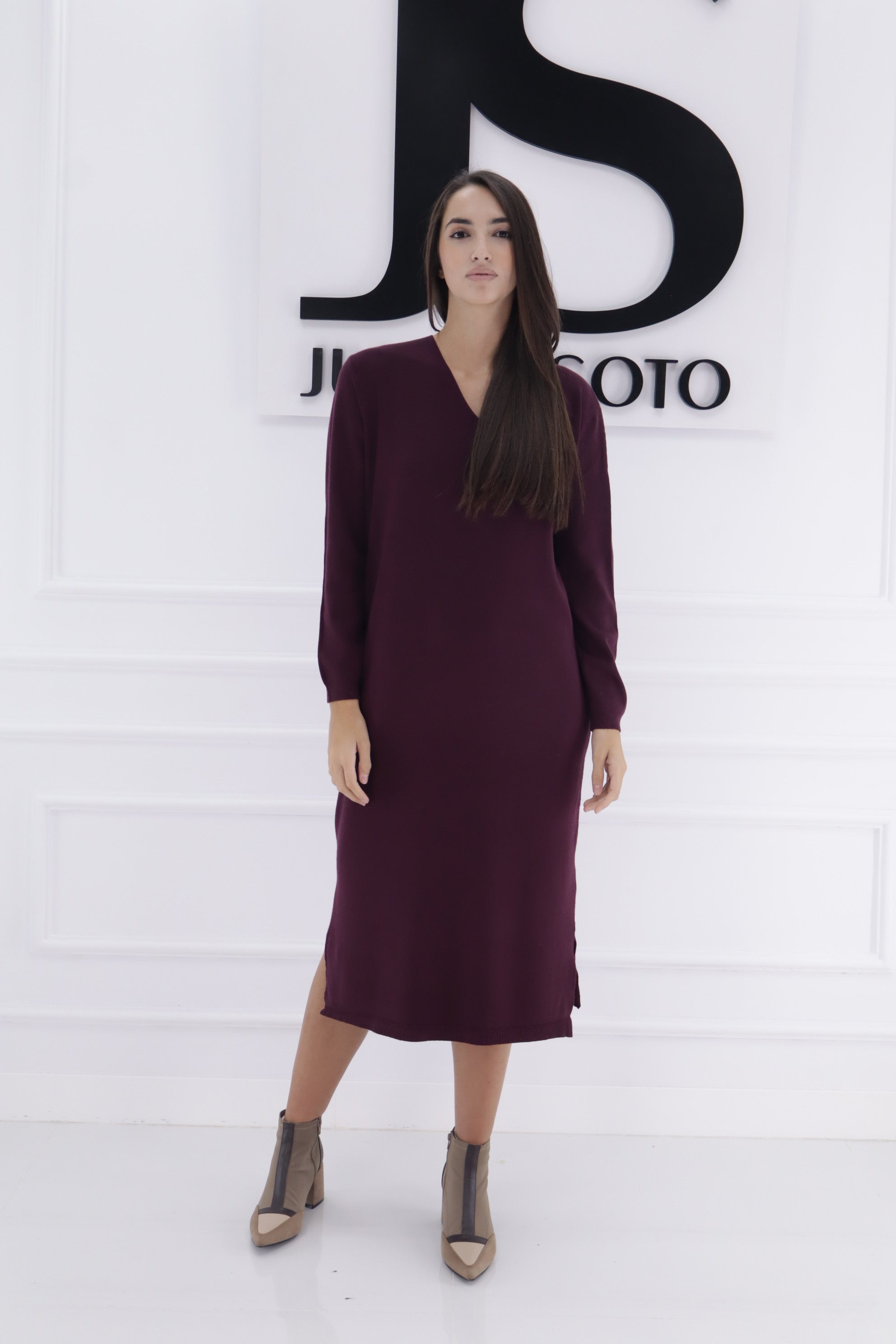 Vestido cuello pico 39251