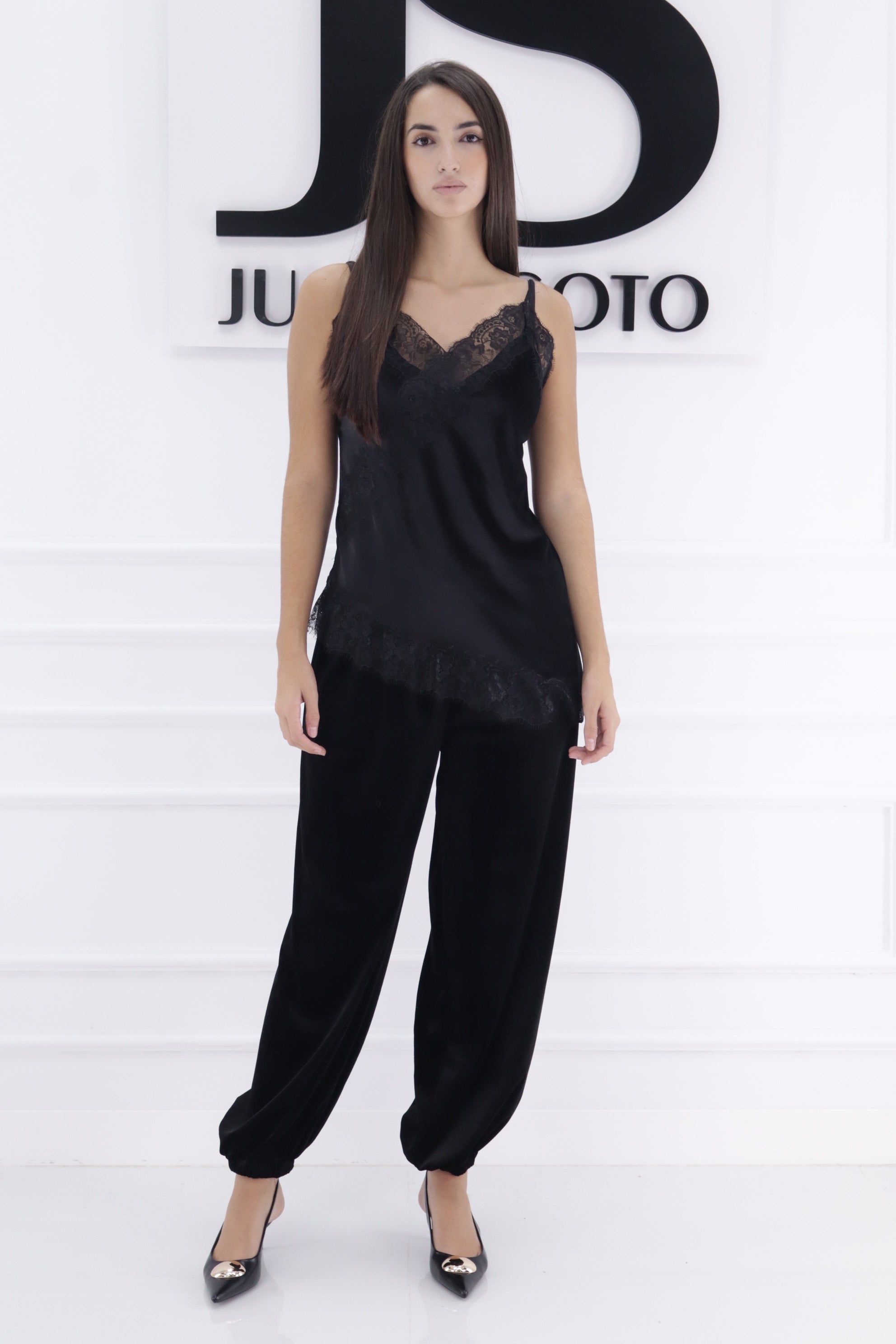 Conjunto terciopelo lencera+pantalon bombacho