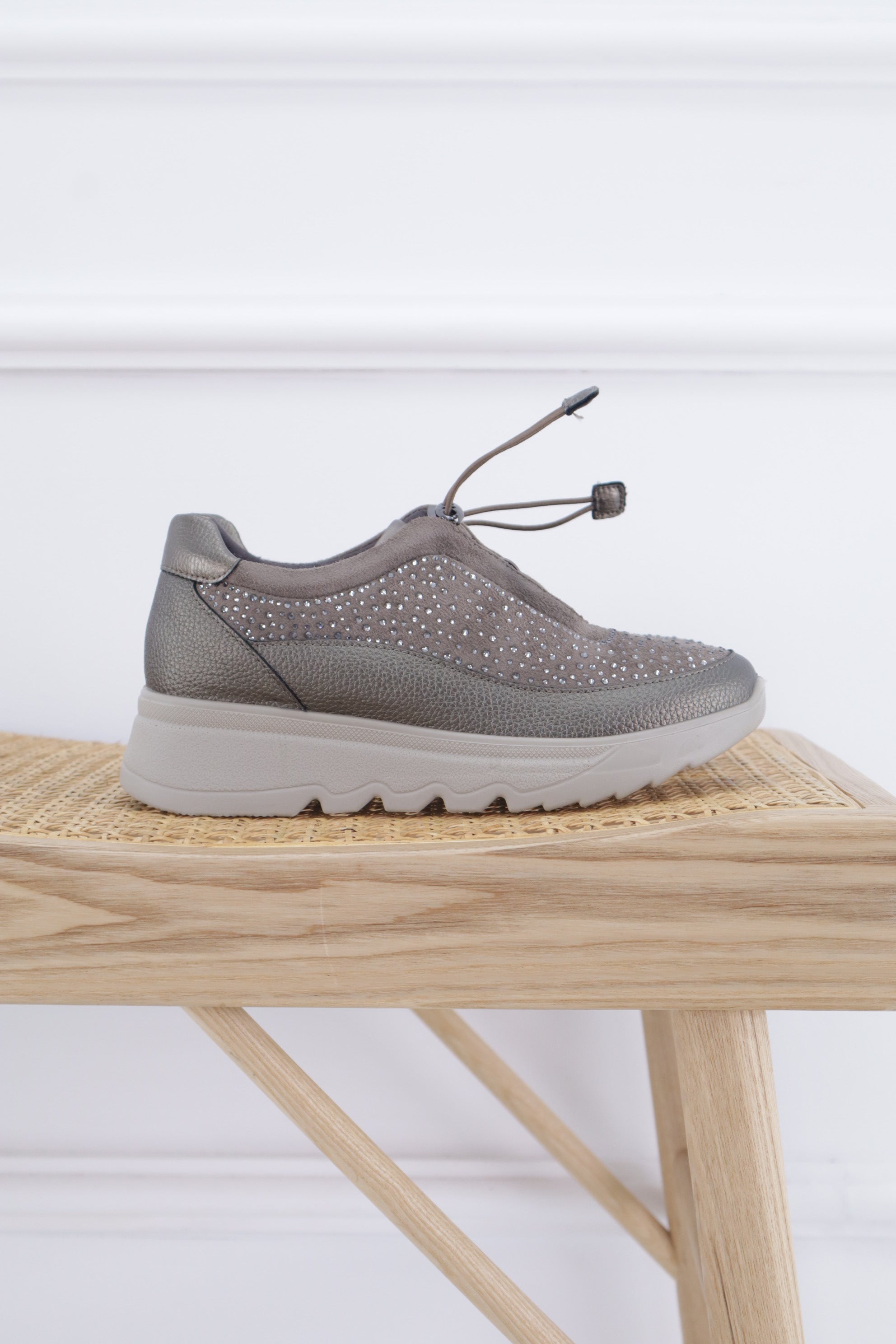 Deportiva BRILLO ME323-1