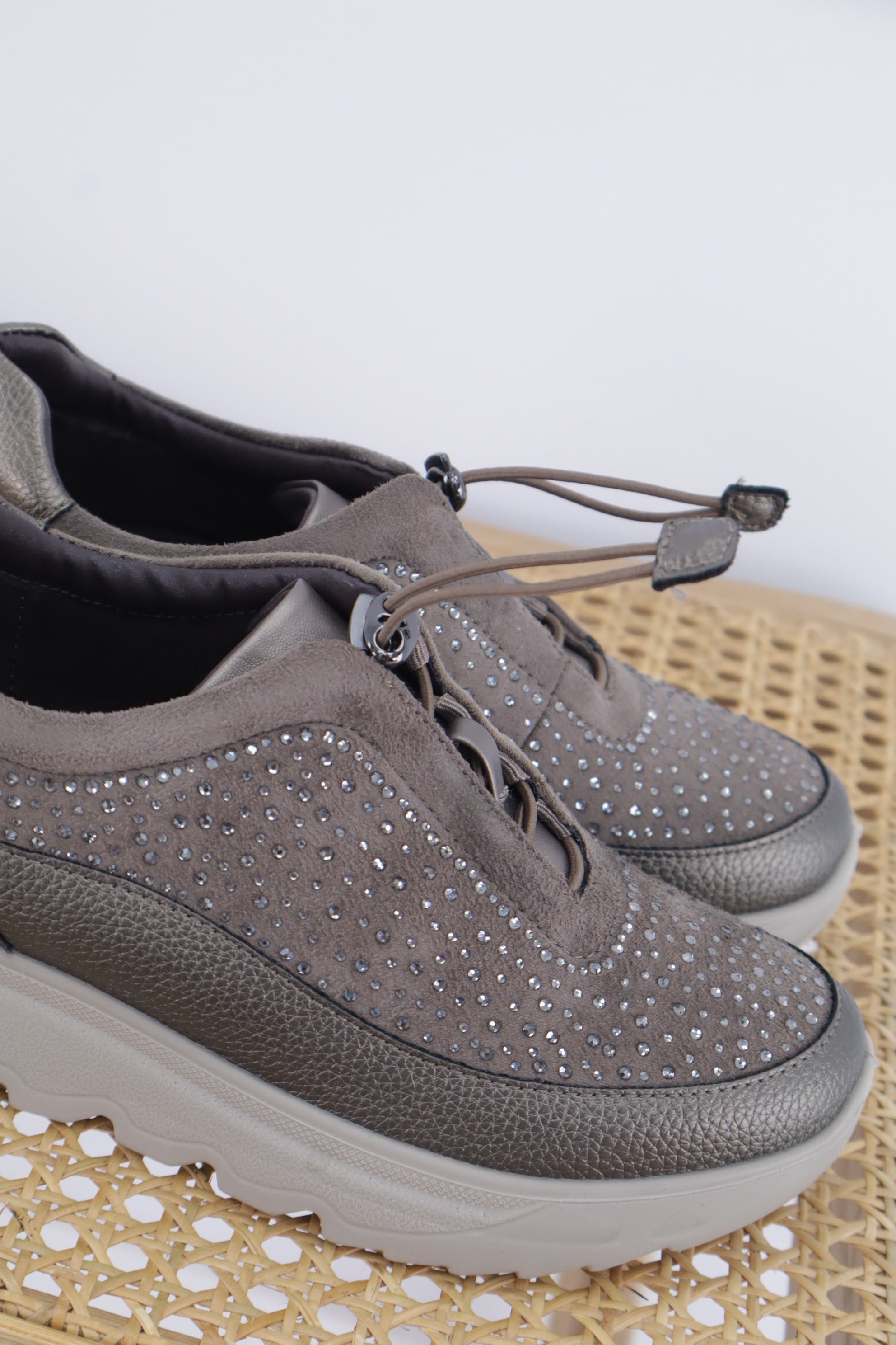 Deportiva BRILLO ME323-1