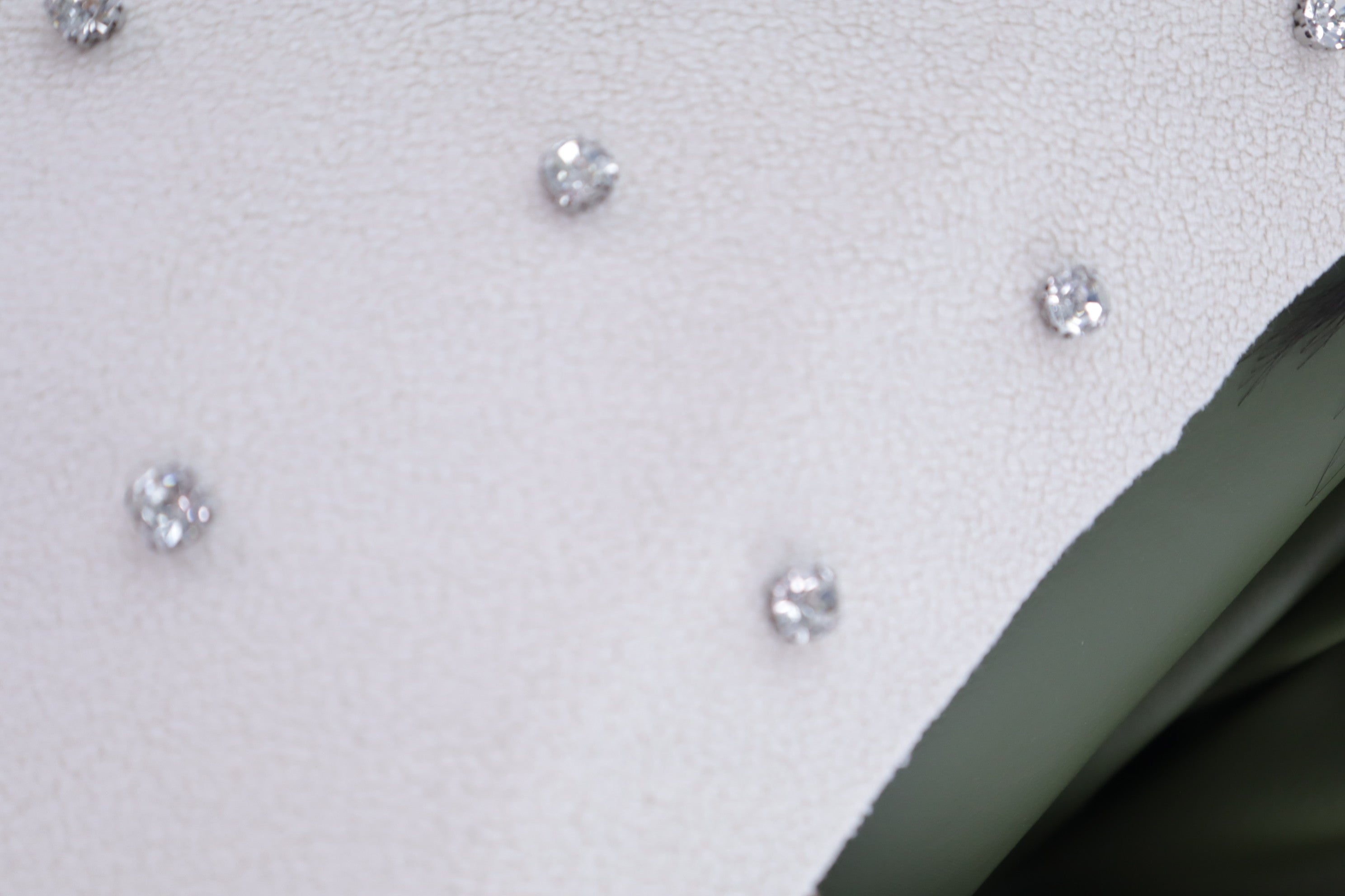 Chaqueta verde/beig circonitas cuello