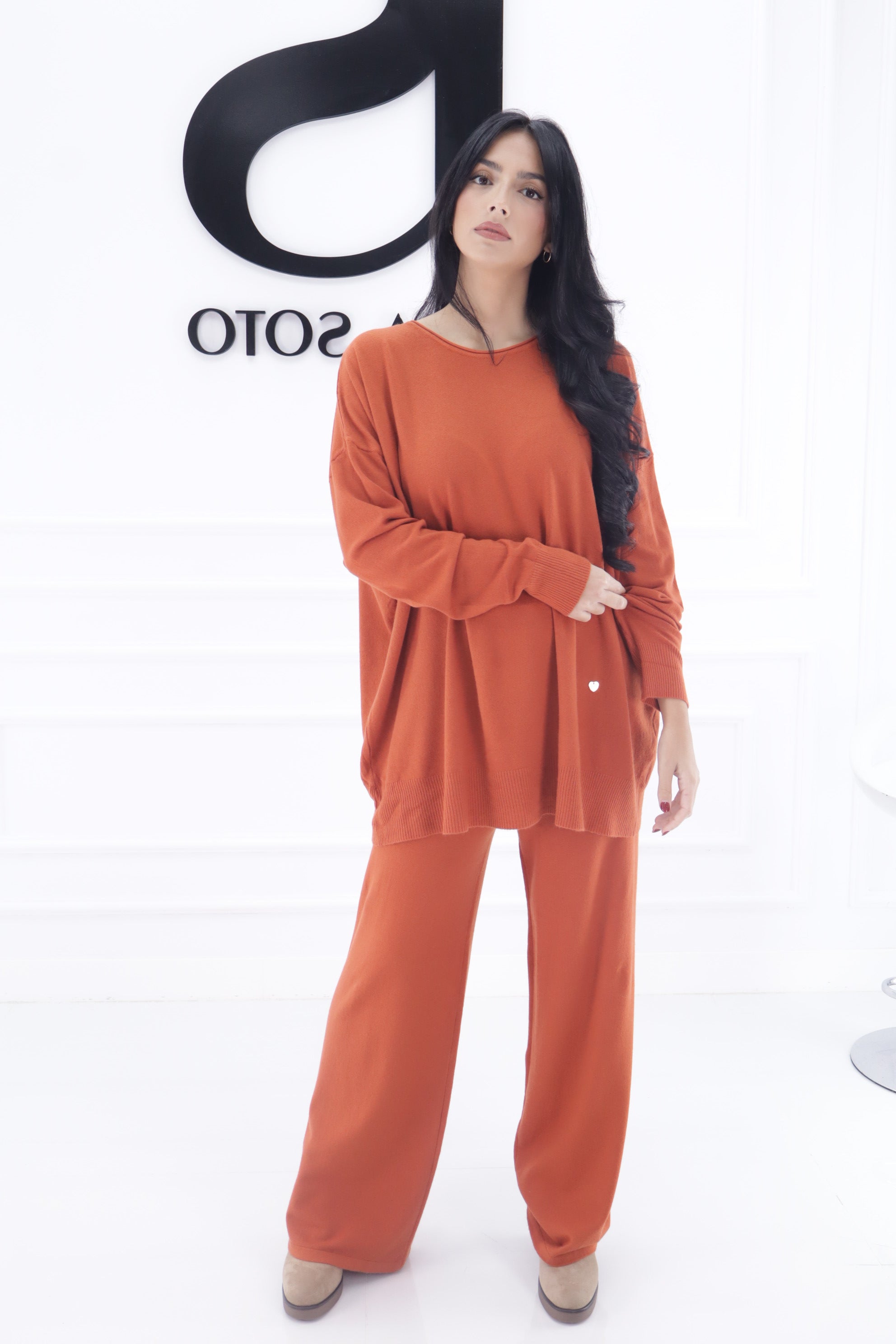 Conjunto CUELLO REDONDO H6089