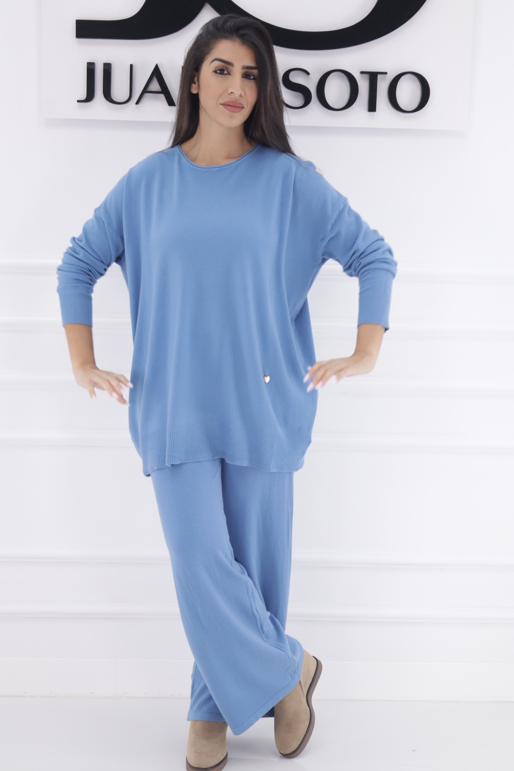 Conjunto CUELLO REDONDO H6089