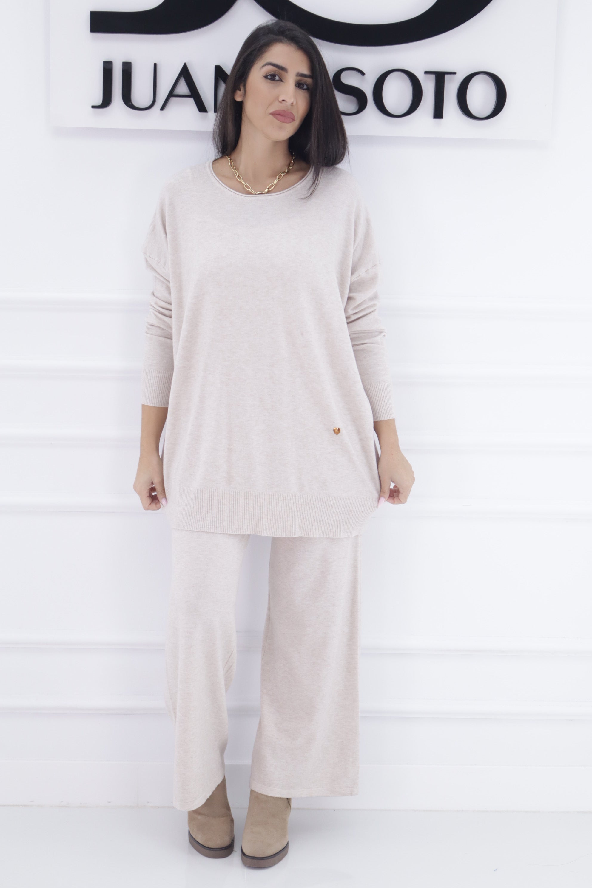 Conjunto CUELLO REDONDO H6089