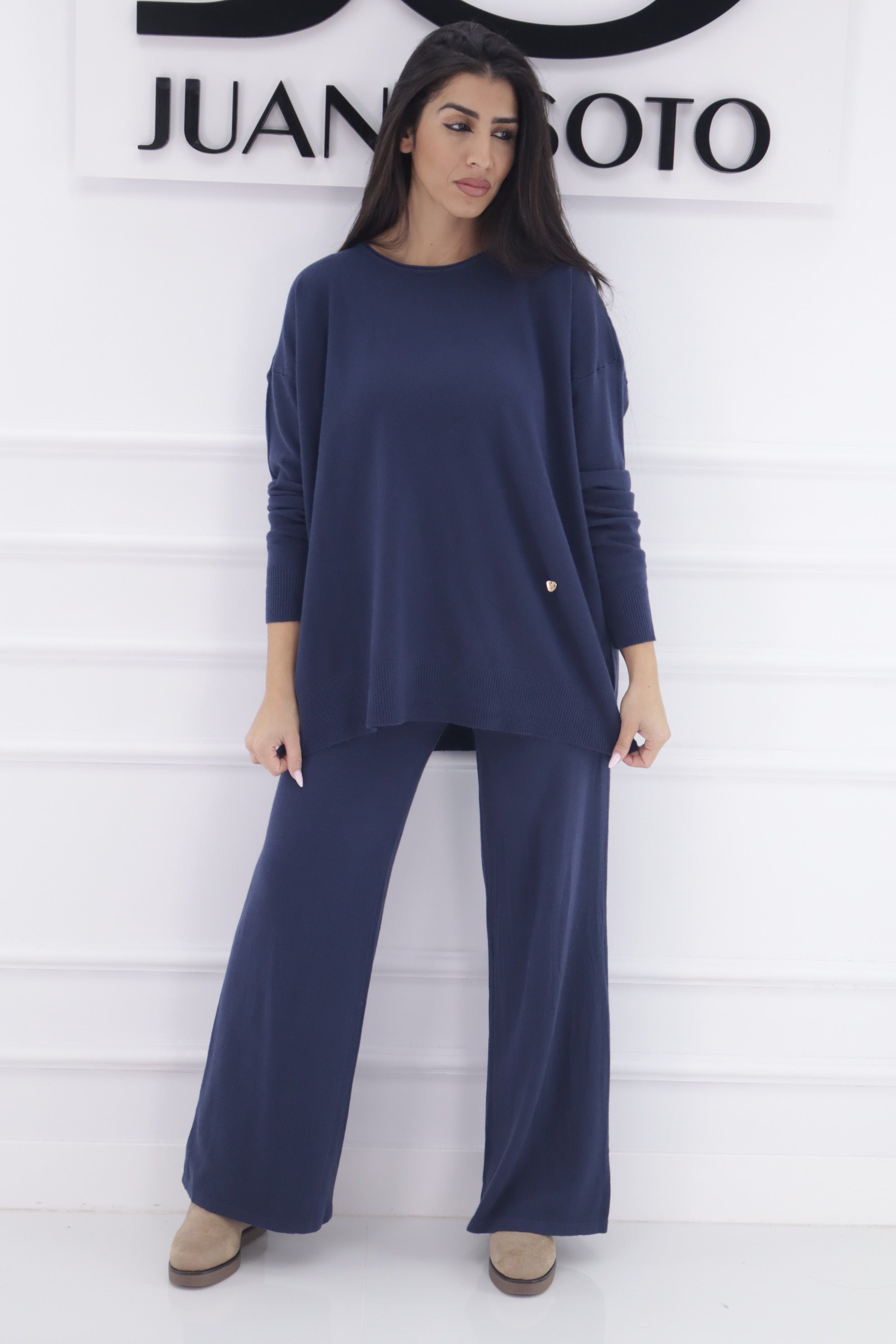 Conjunto CUELLO REDONDO H6089