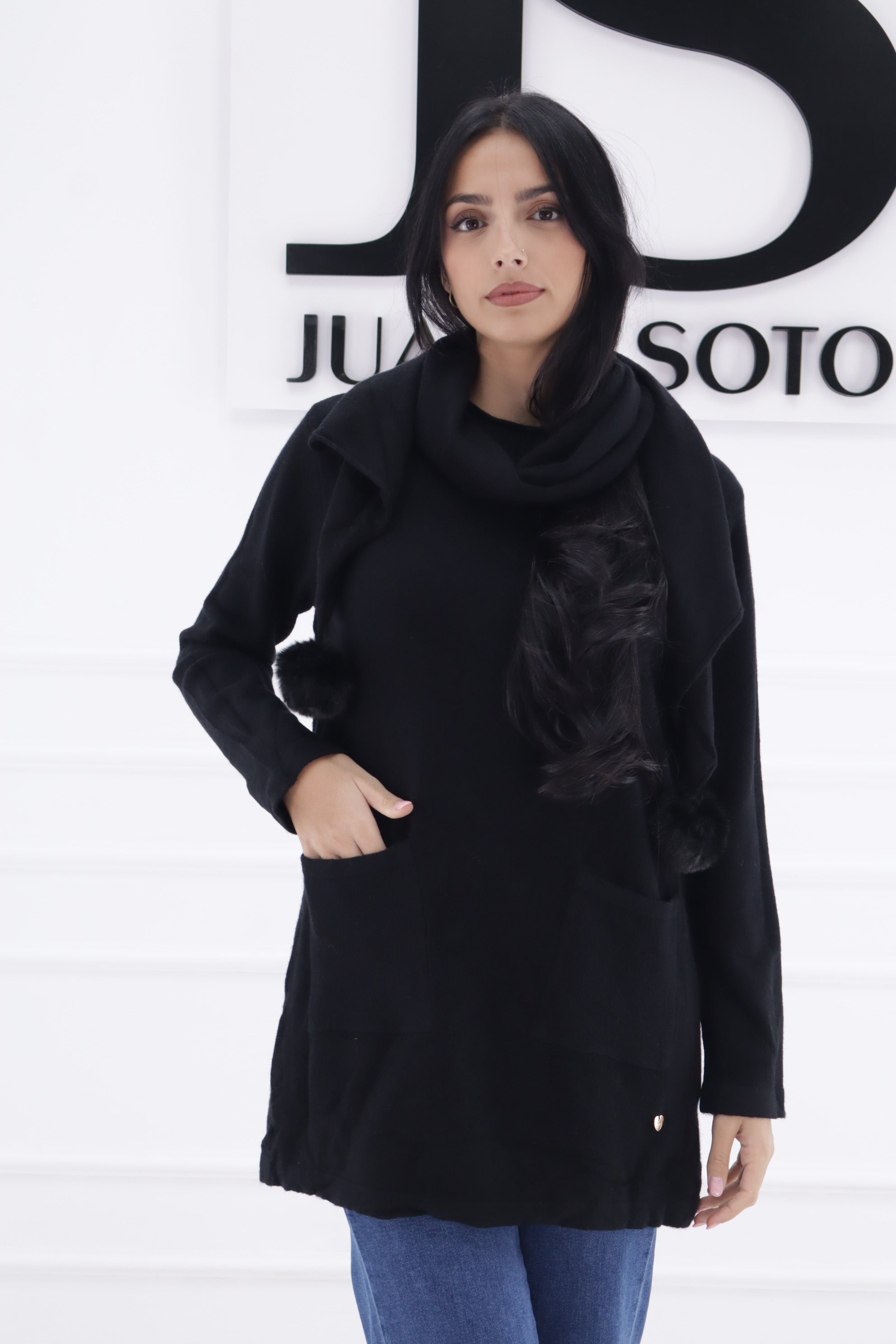 Jersey BUFANDA POMPON ZDB110