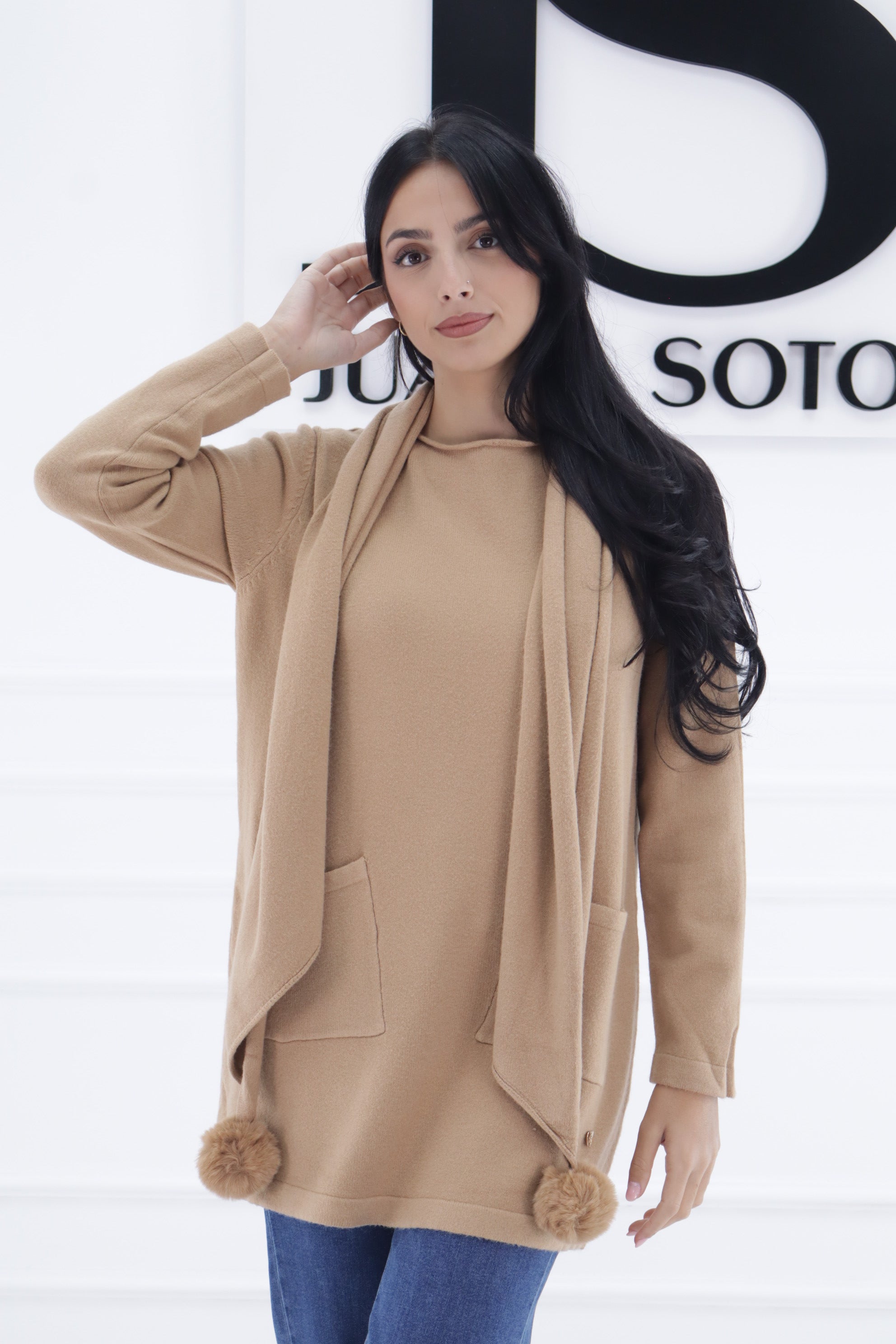 Jersey BUFANDA POMPON ZDB110