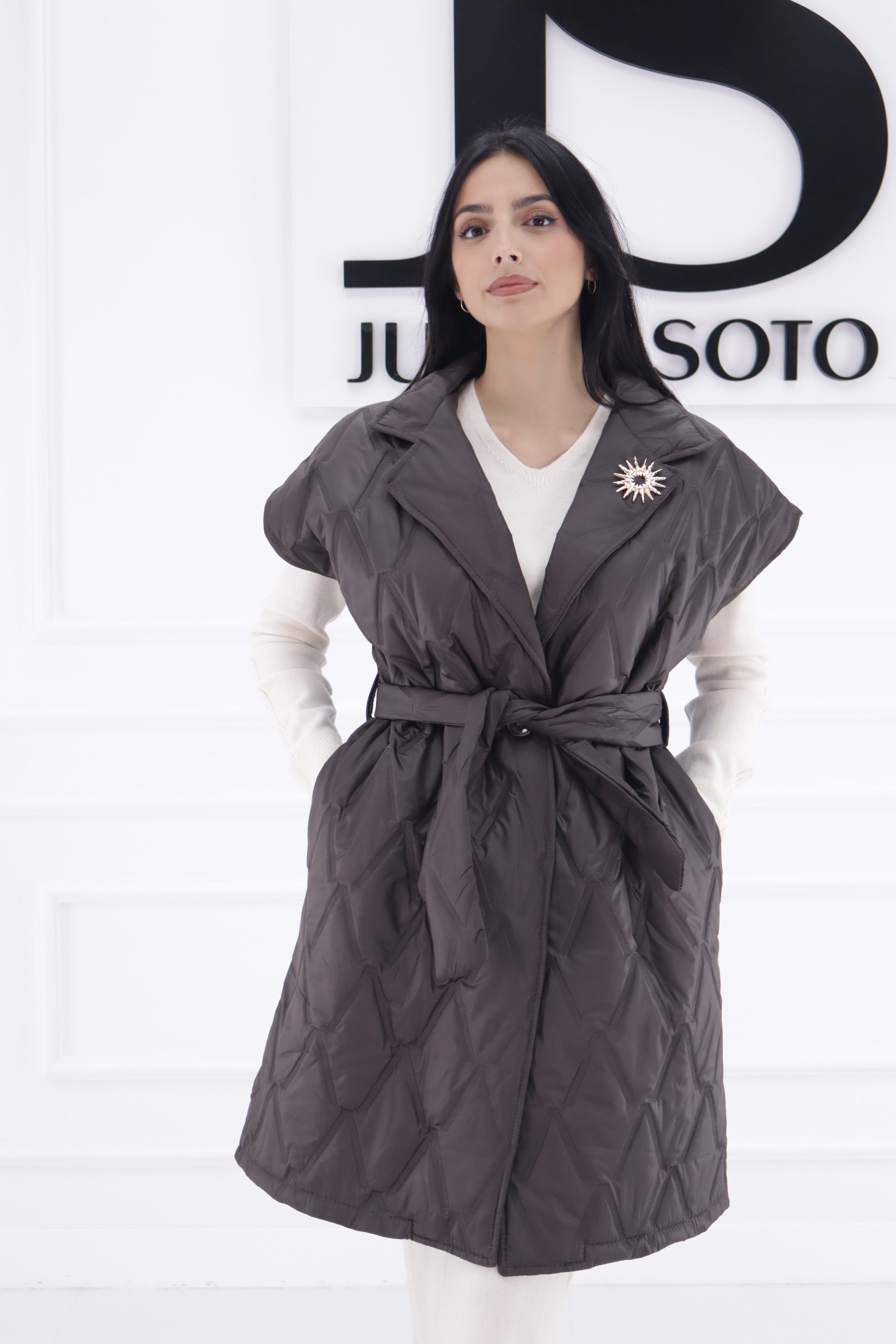 Chaleco LARGO BROCHE SOL