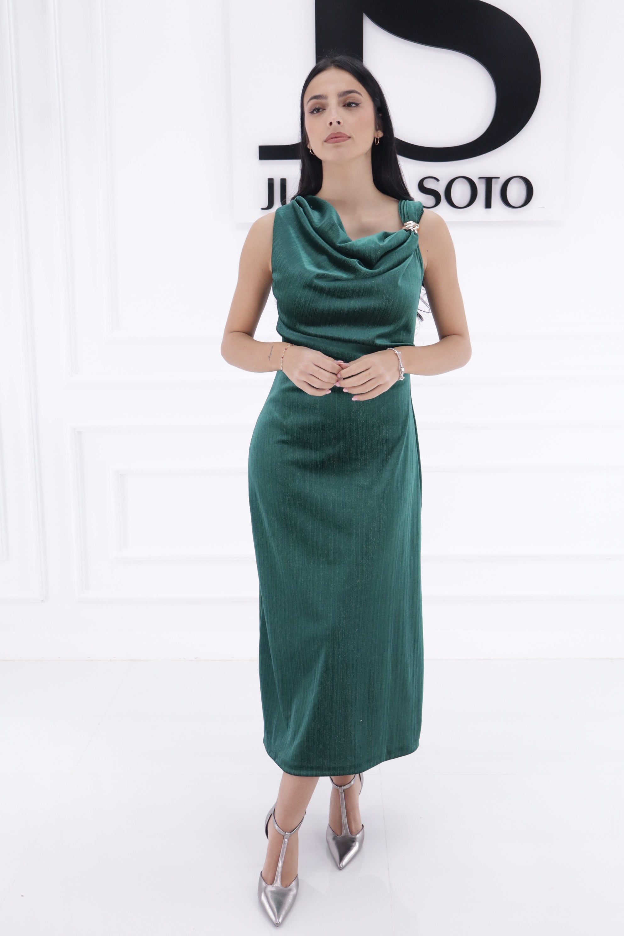 Vestido broche dorado 12281