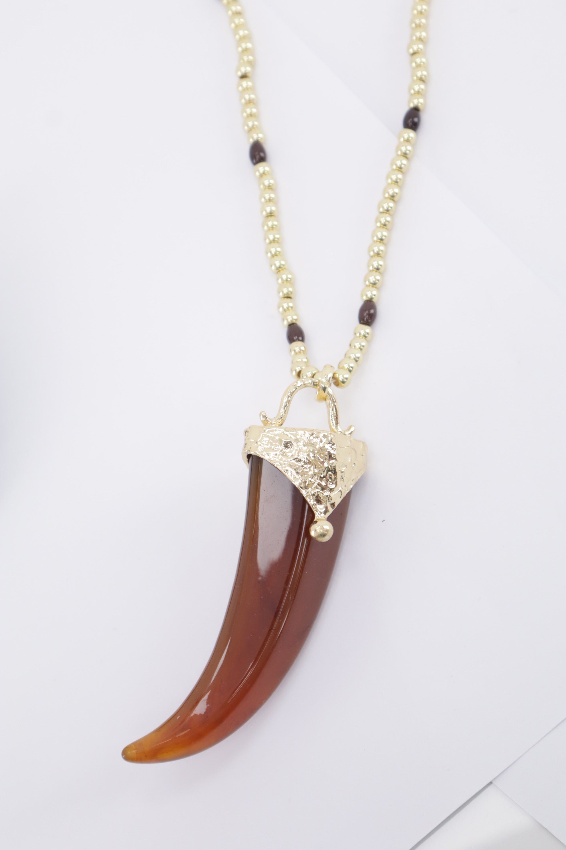 Collar cuerno ultimo