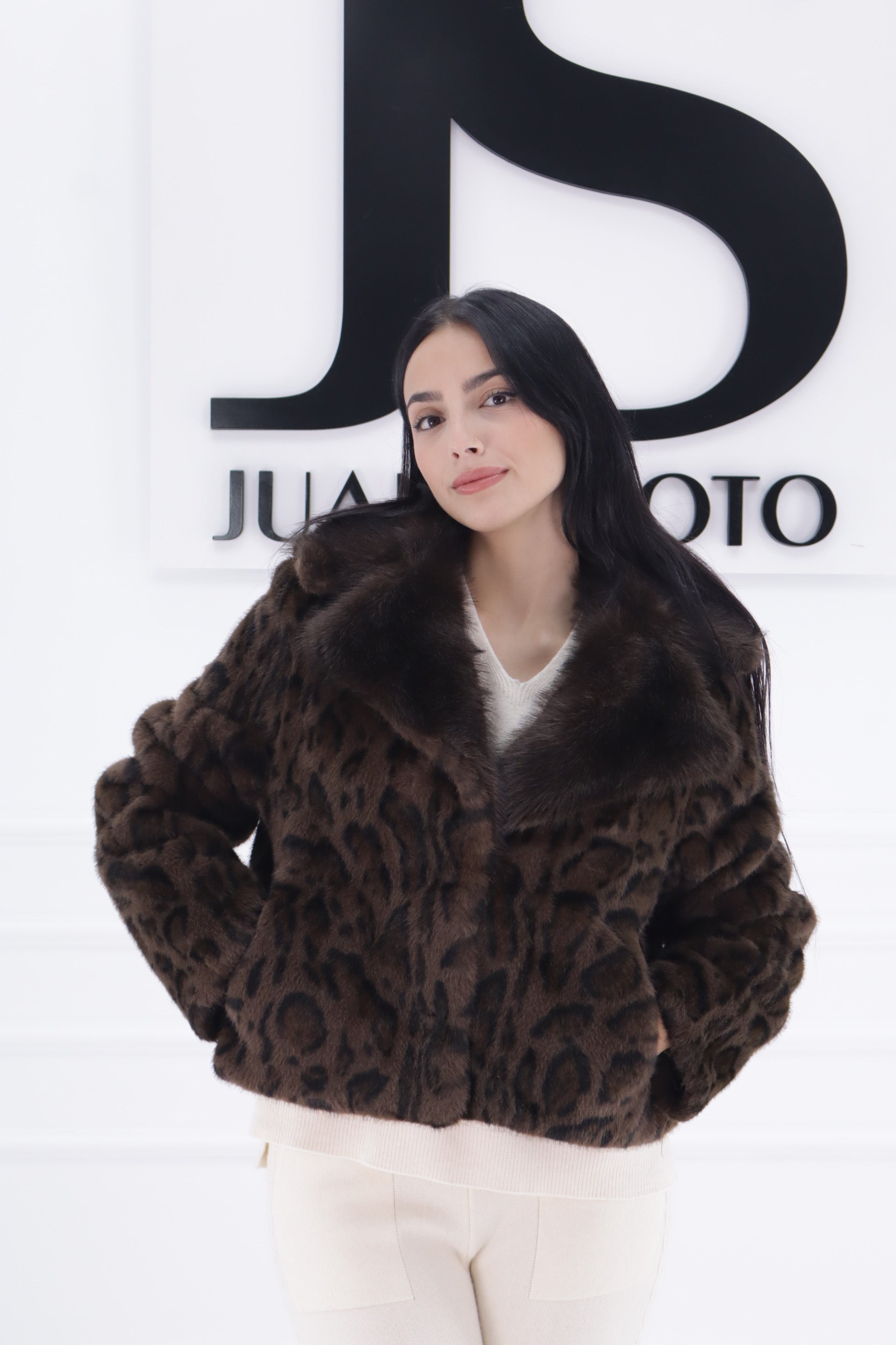 Abrigo print corto H881