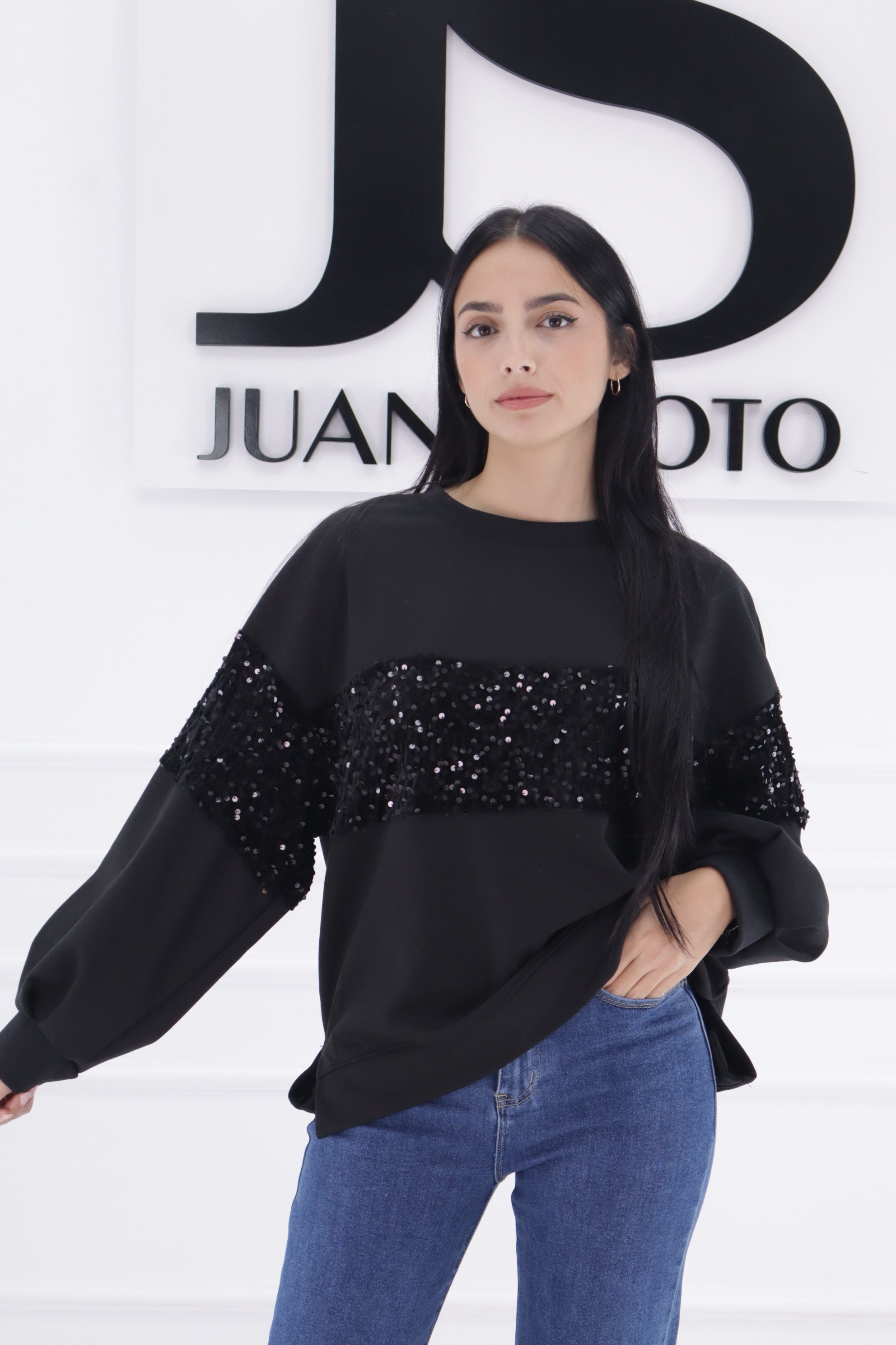 Sudadera raya lentejuela negra 19756
