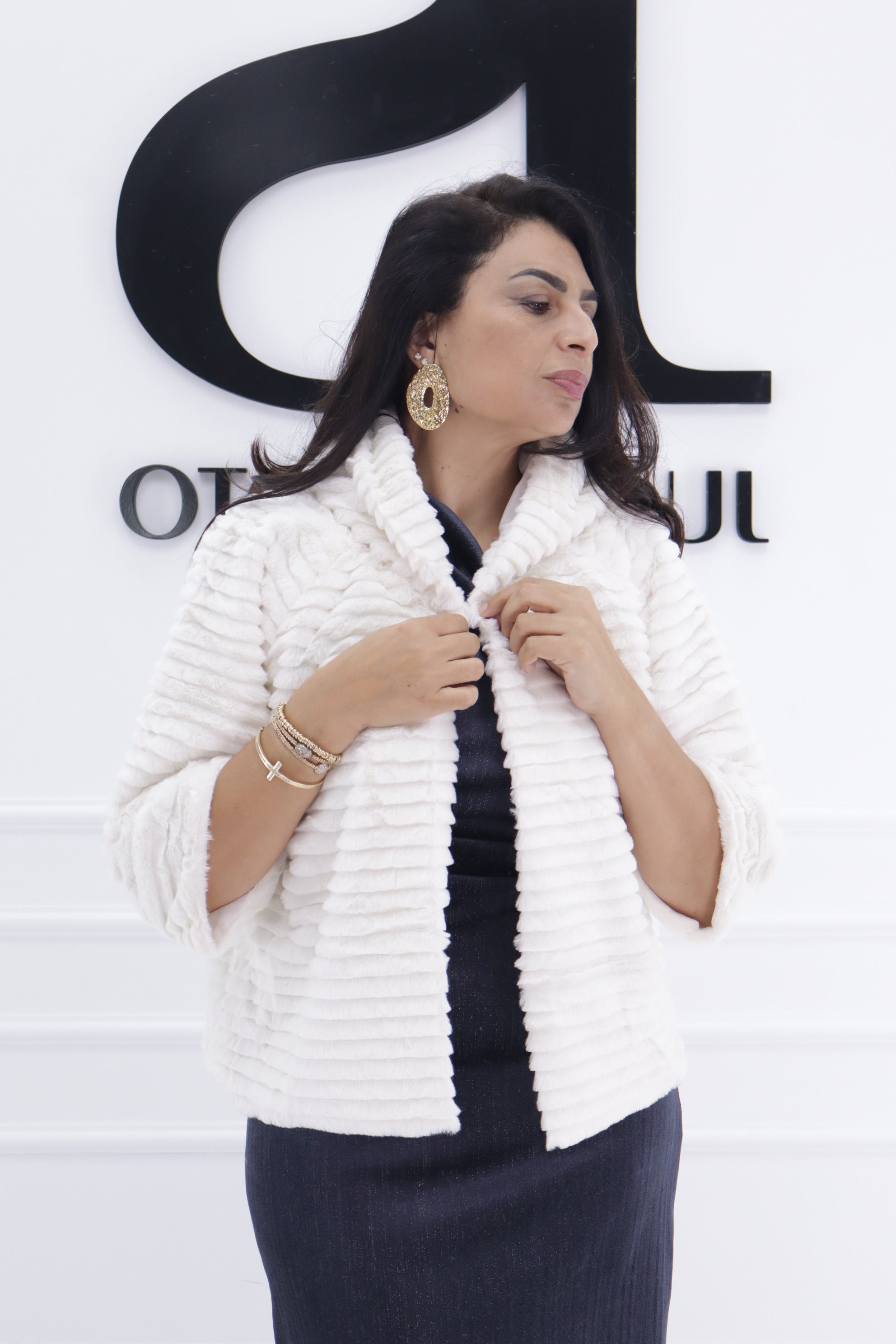 Abrigo corto pelo rayas