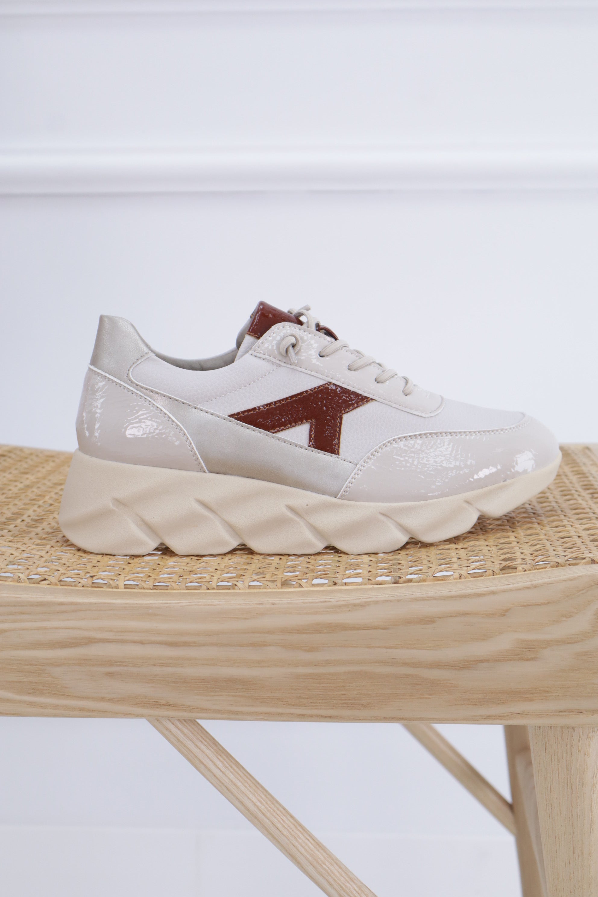 Deportiva E88802-6 BEIG