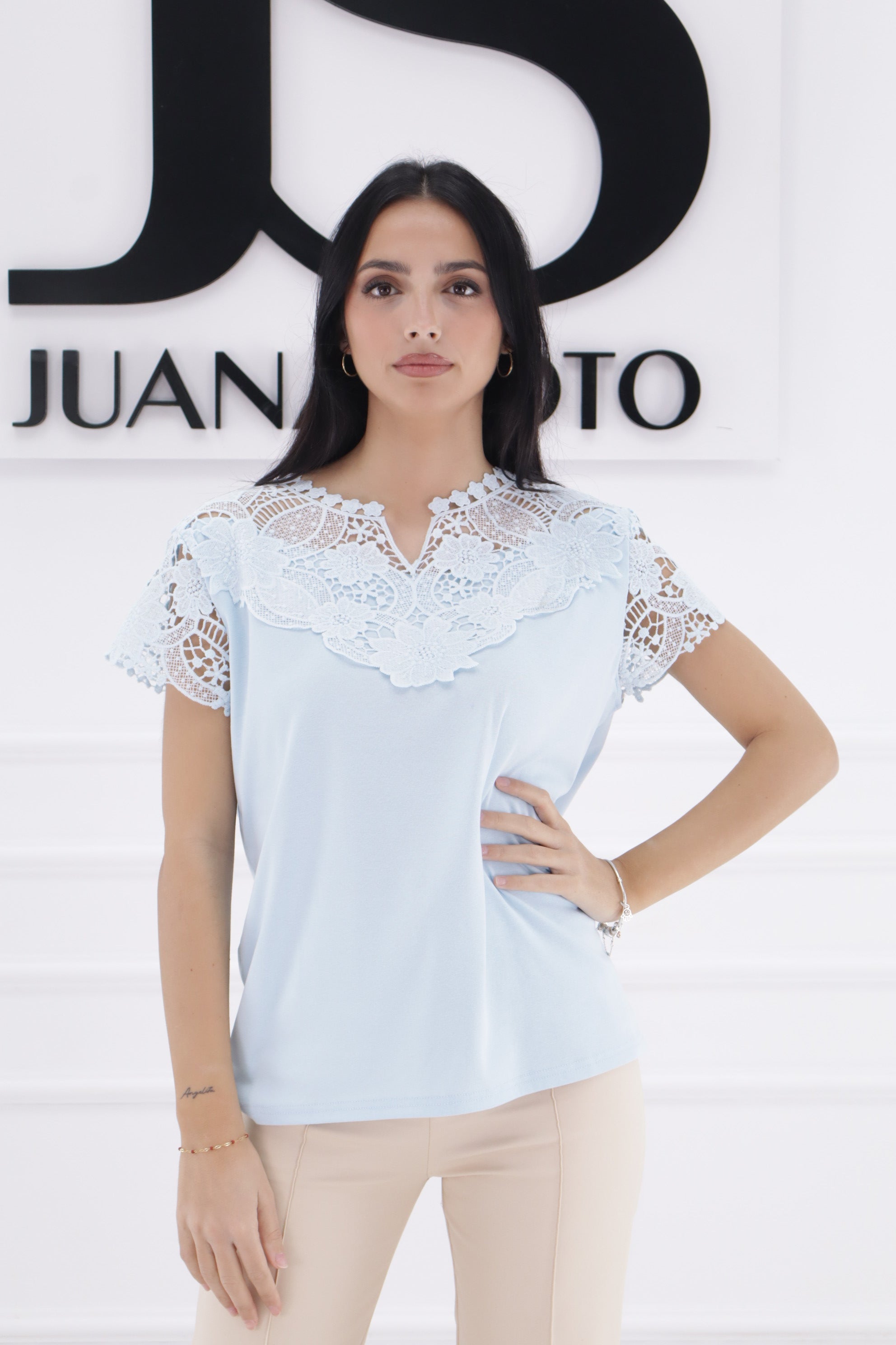 Camiseta encaje manga corta WY055