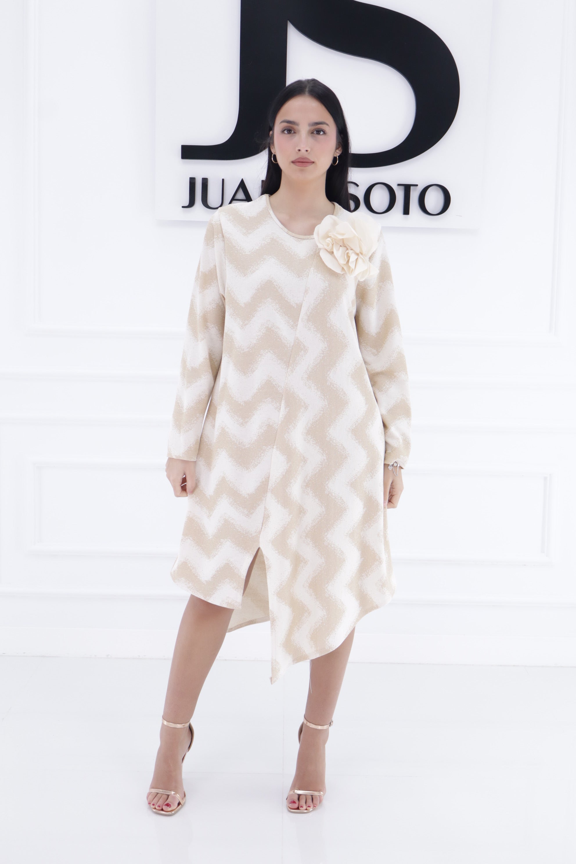 Vestido zig zag flor 81191883