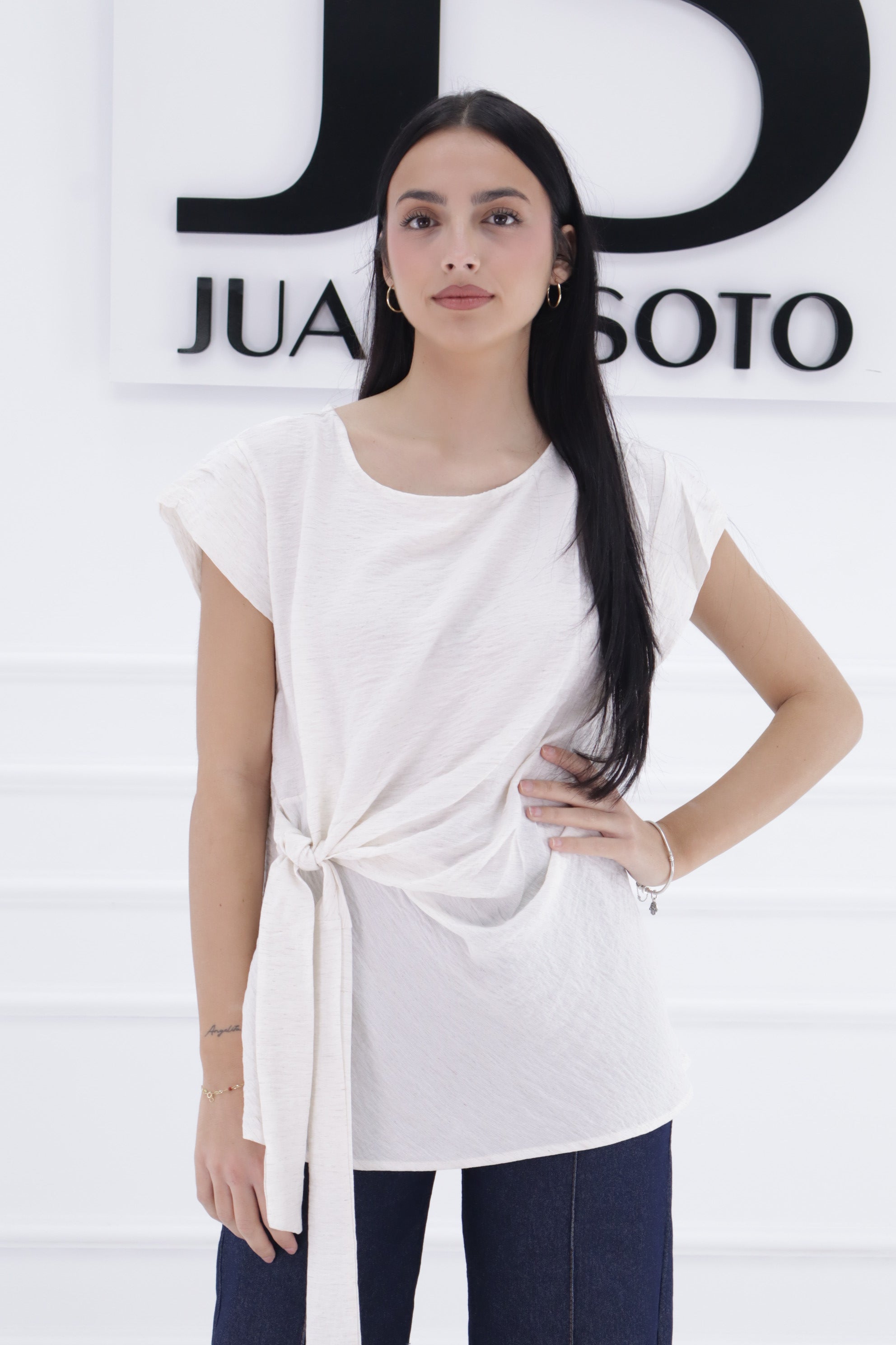 Blusa nudo lateral 2883