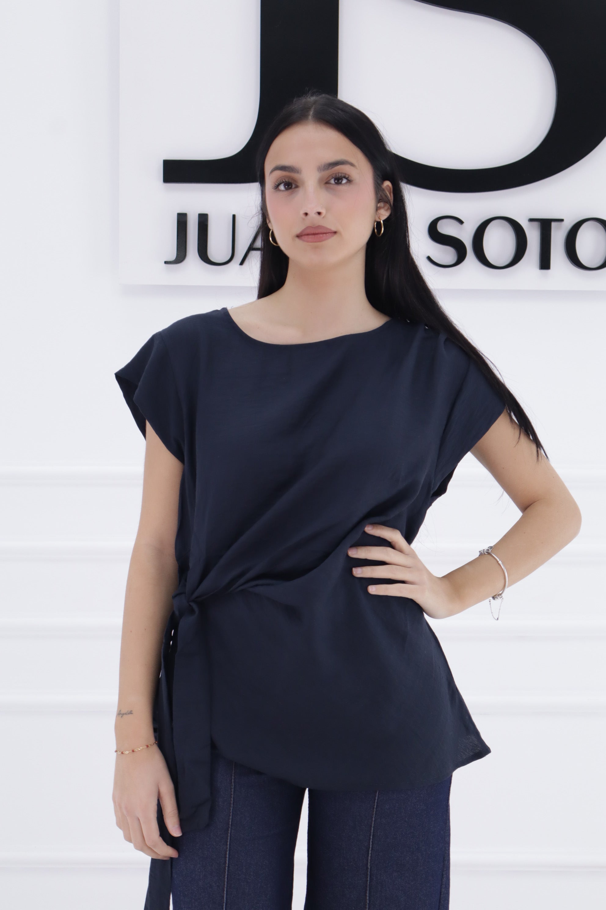 Blusa nudo lateral 2883