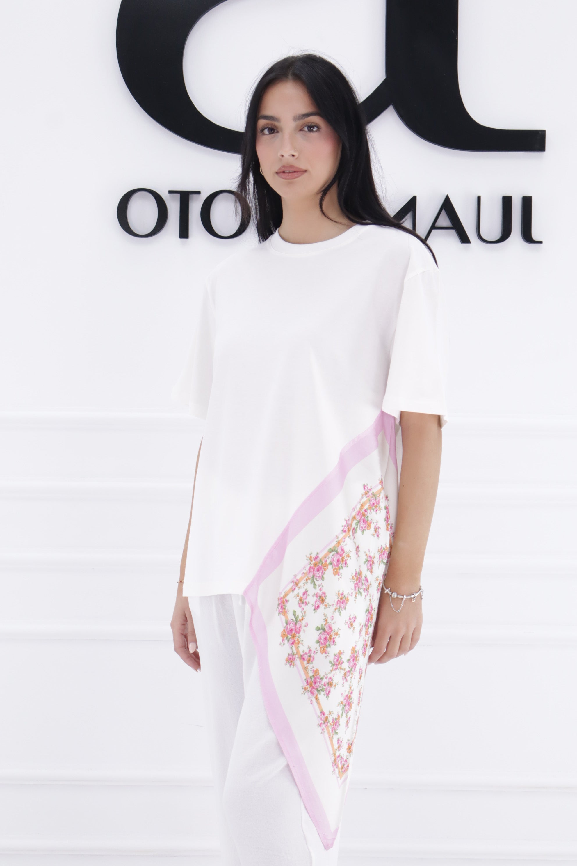 Blusa lado pañuelo flores