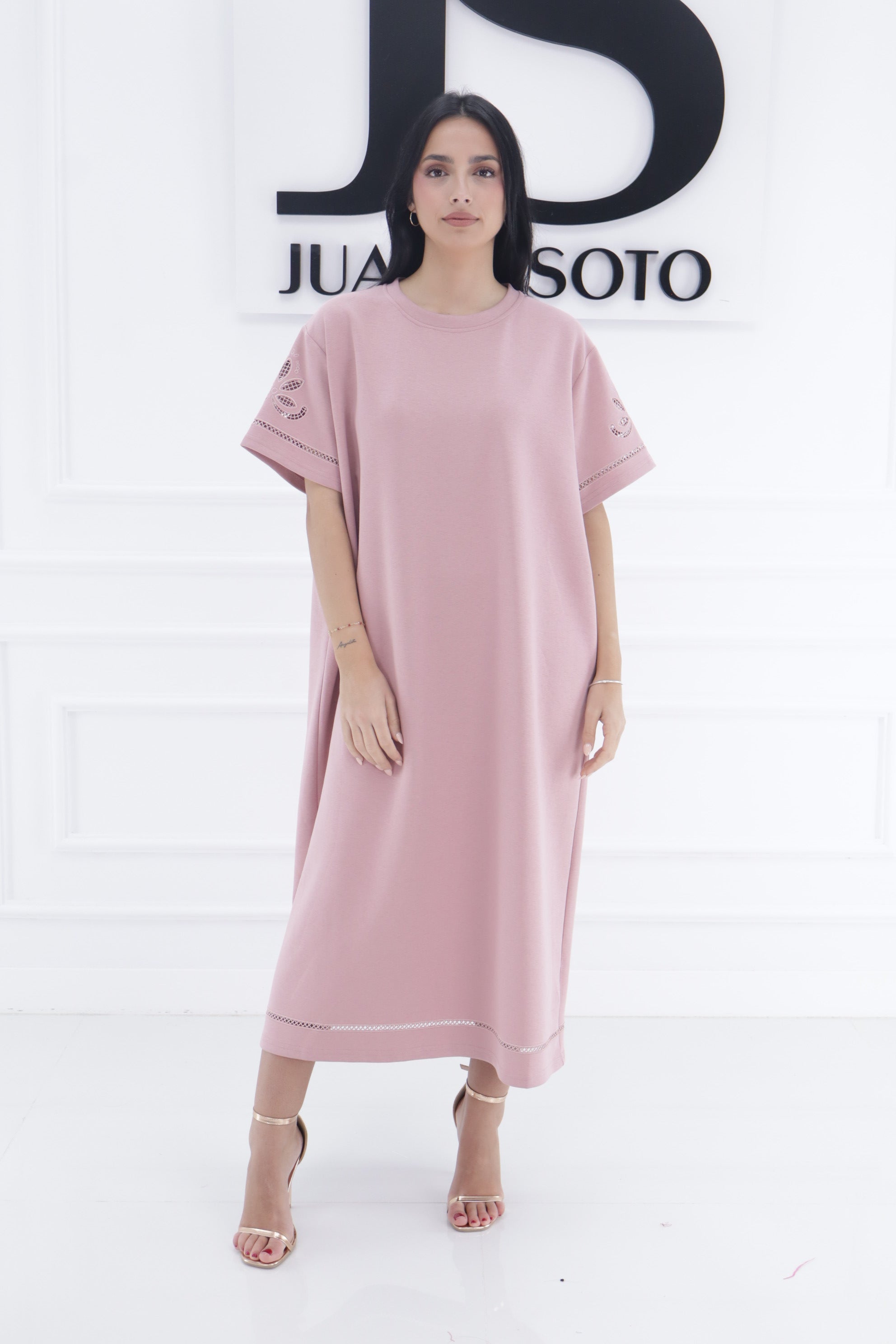 Vestido manga perforada ML3582