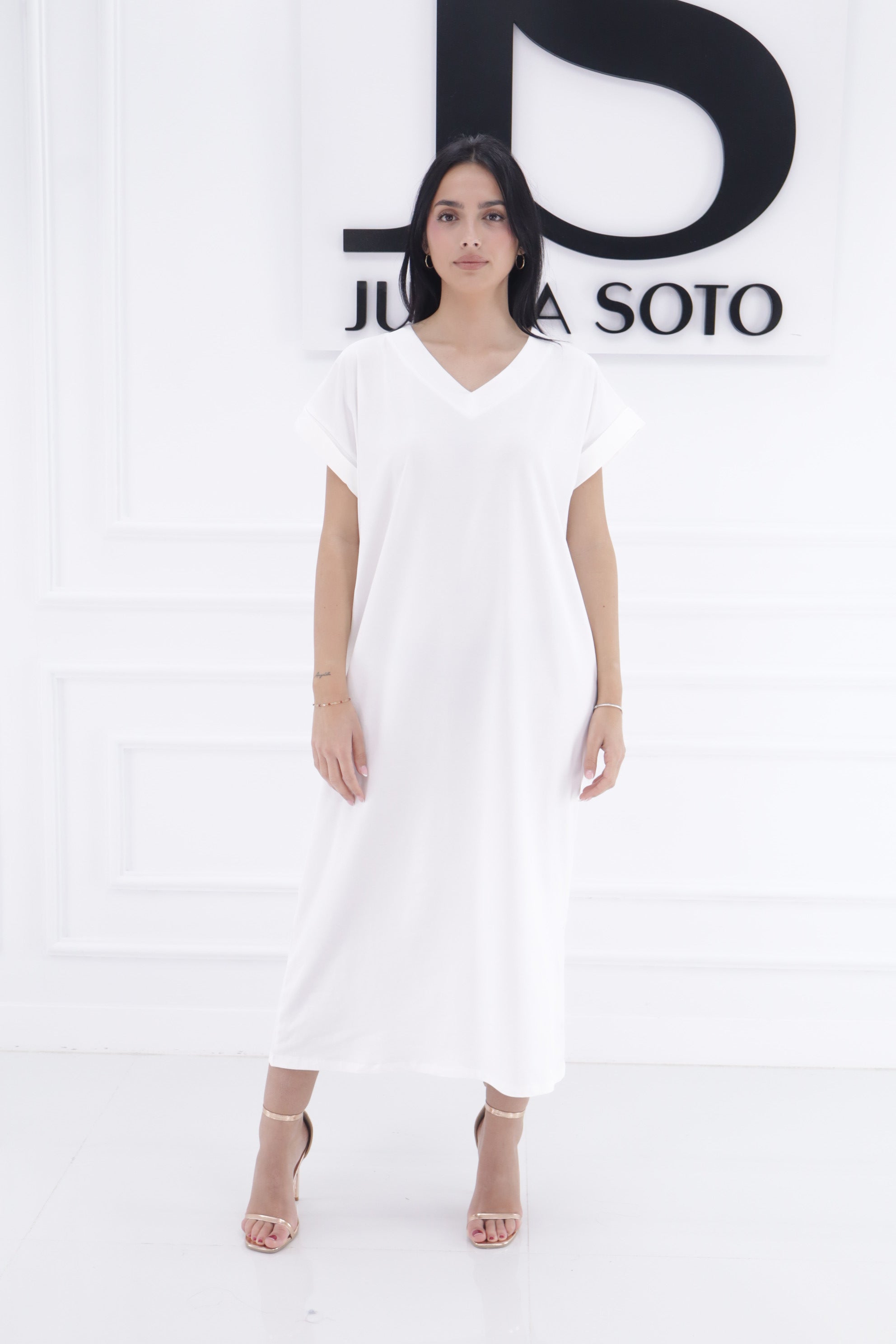 Vestido cuello pico 26TX0168