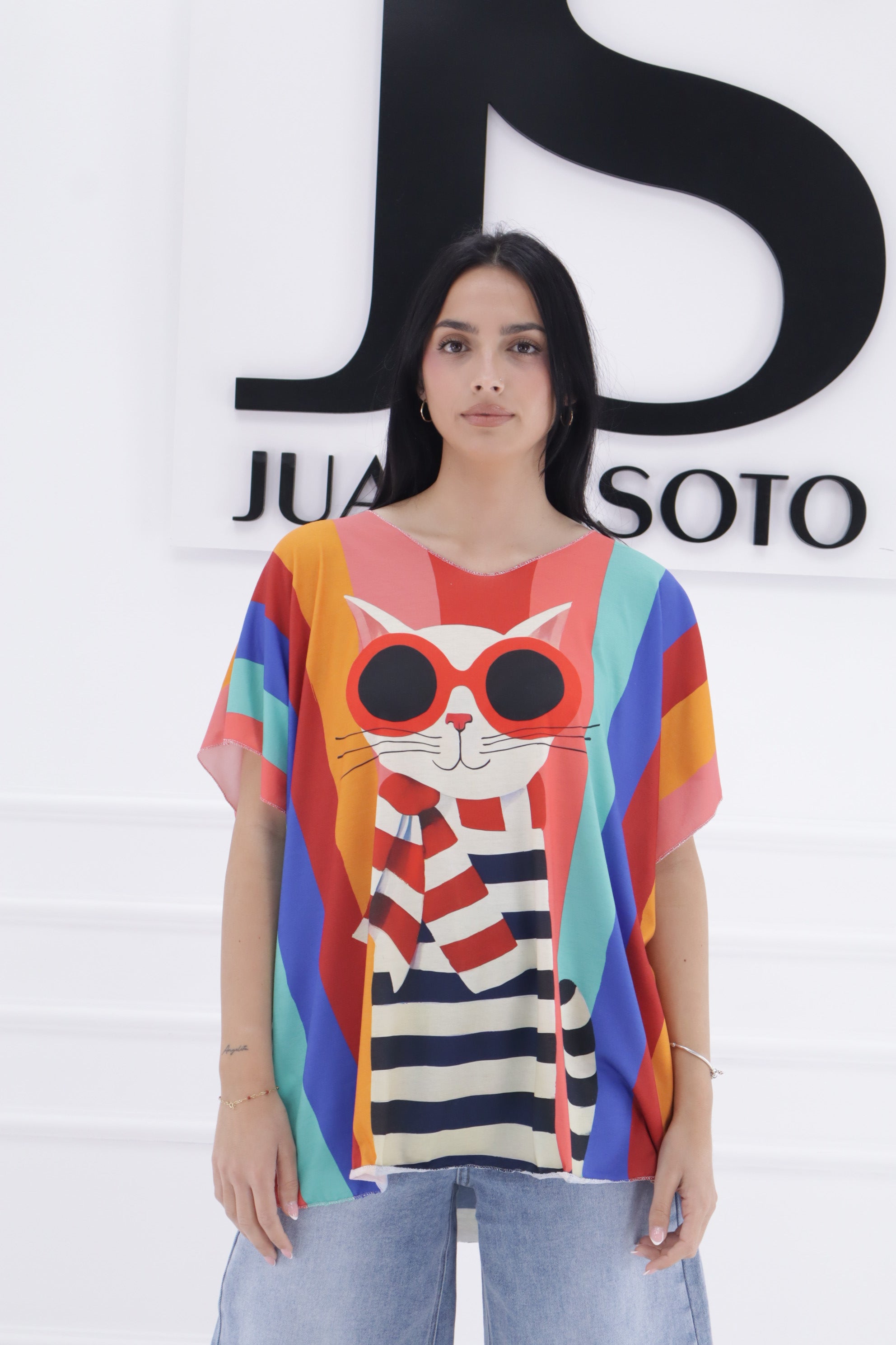 Camiseta cuello brillo 102104