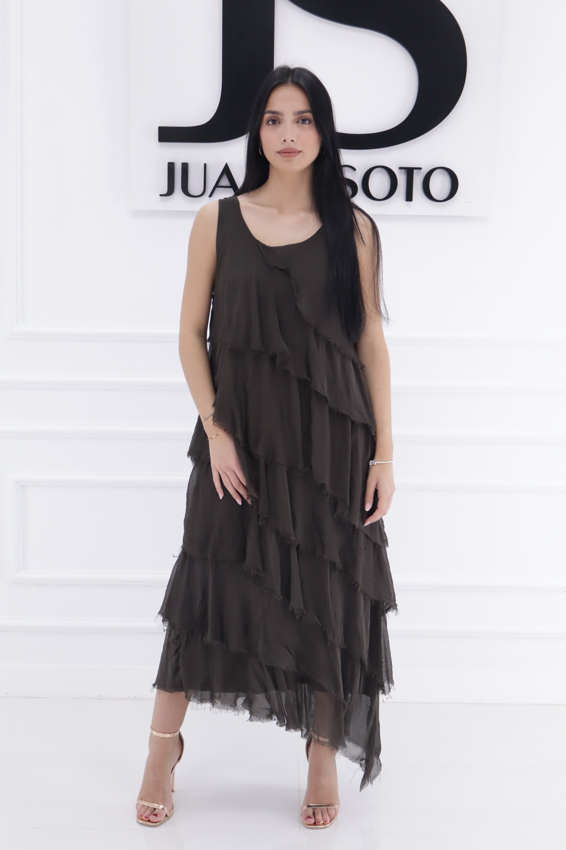 Vestido 67337 volante desigual