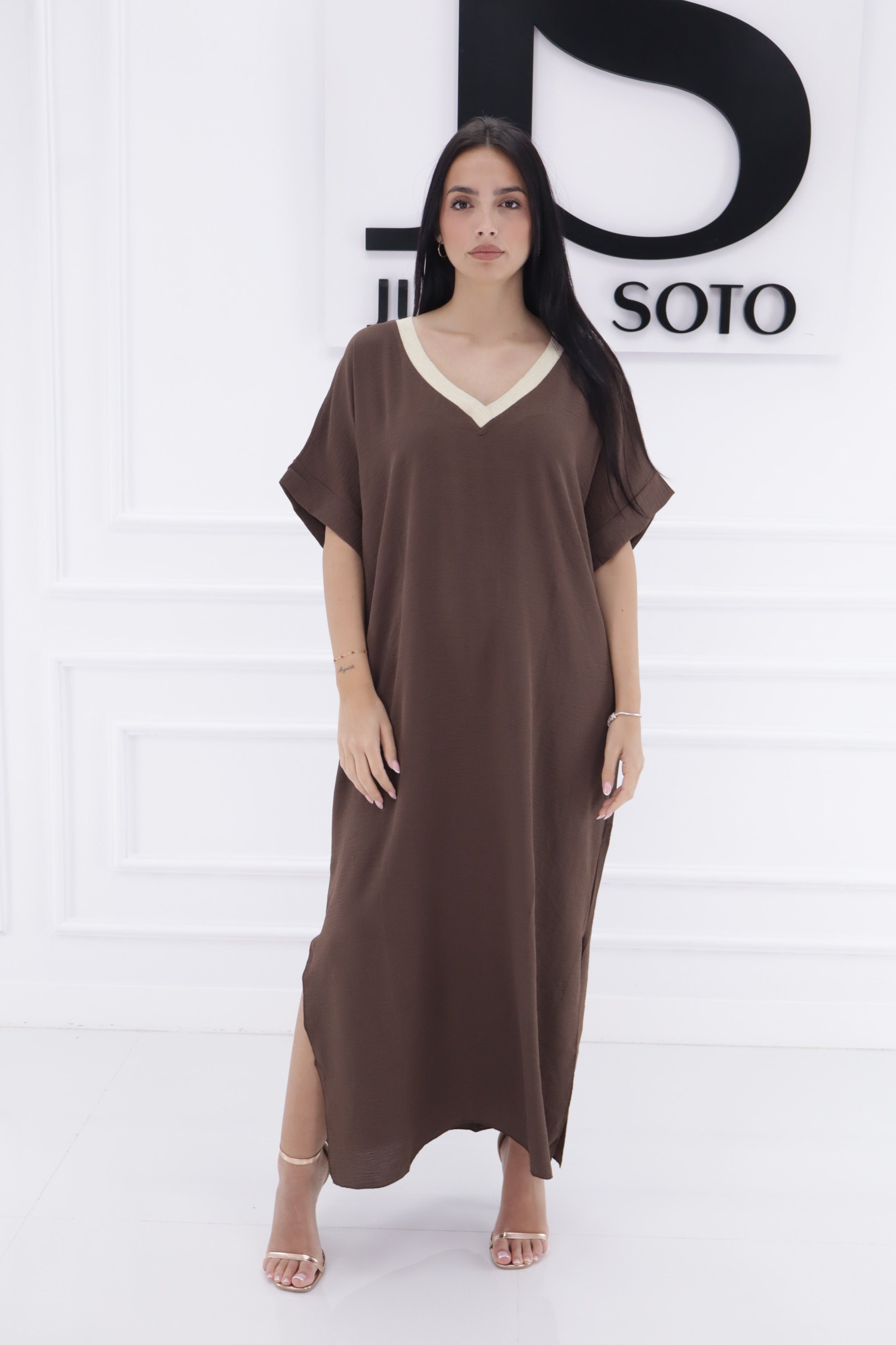 Vestido pico brillo C358