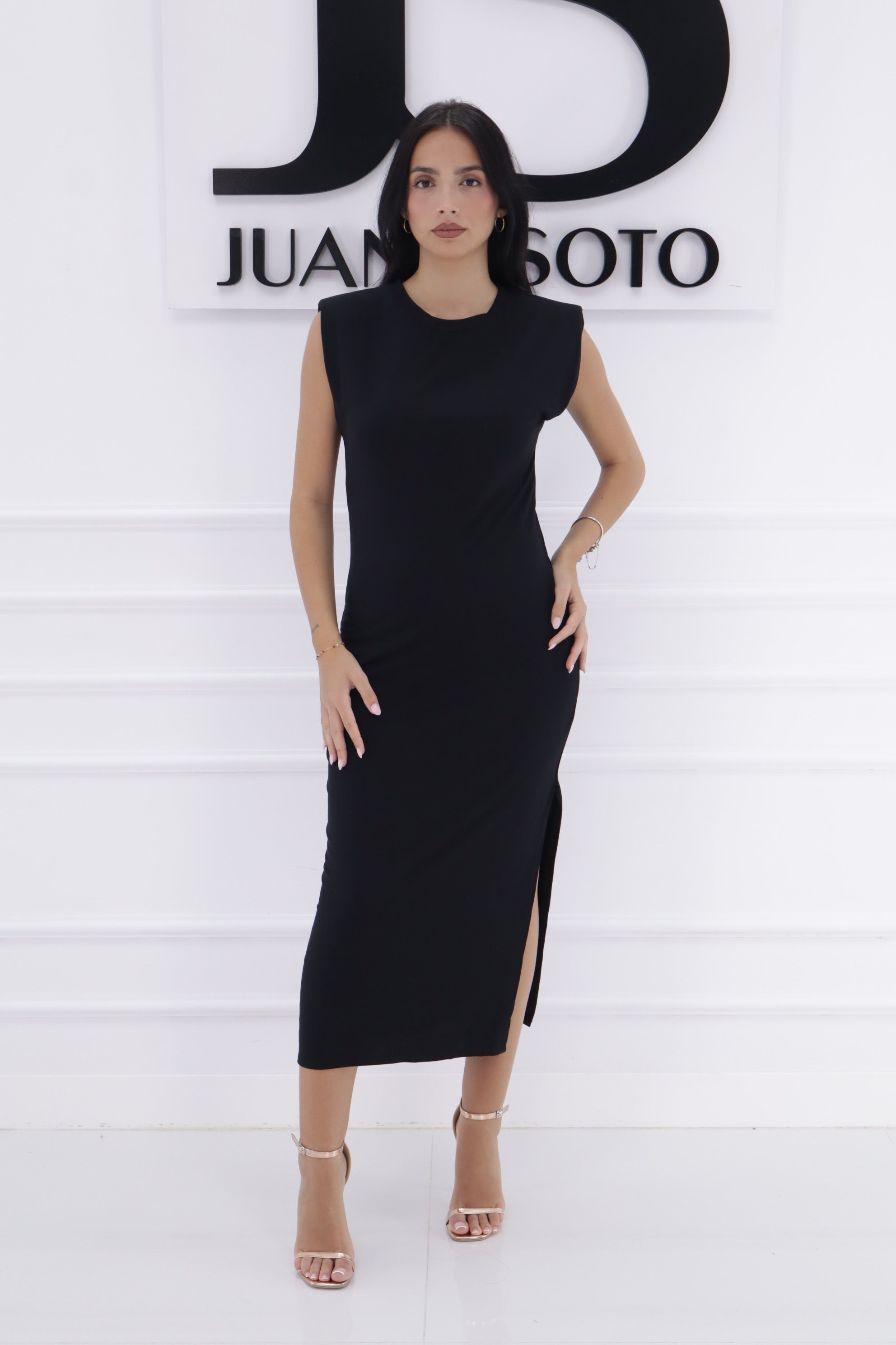 Vestido hombreras 811010
