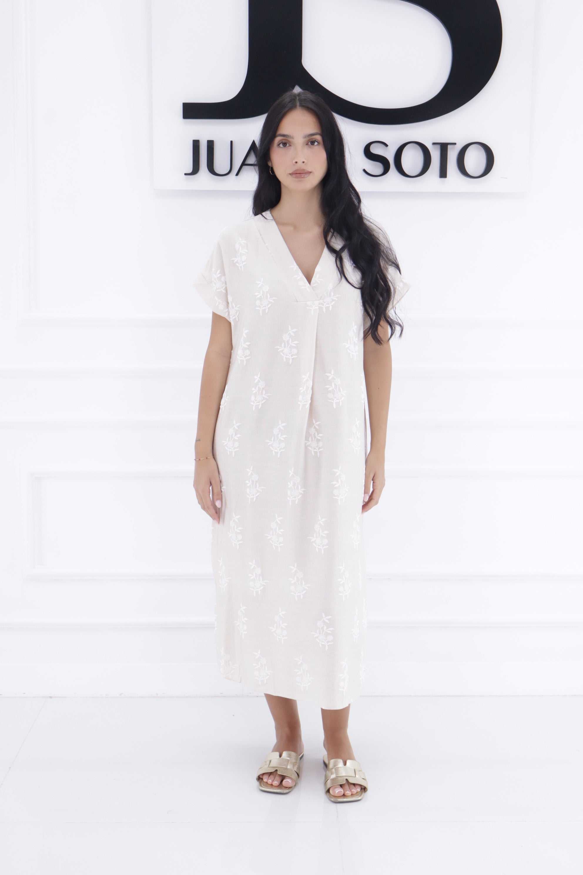 Vestido lino flores bordadas YE78