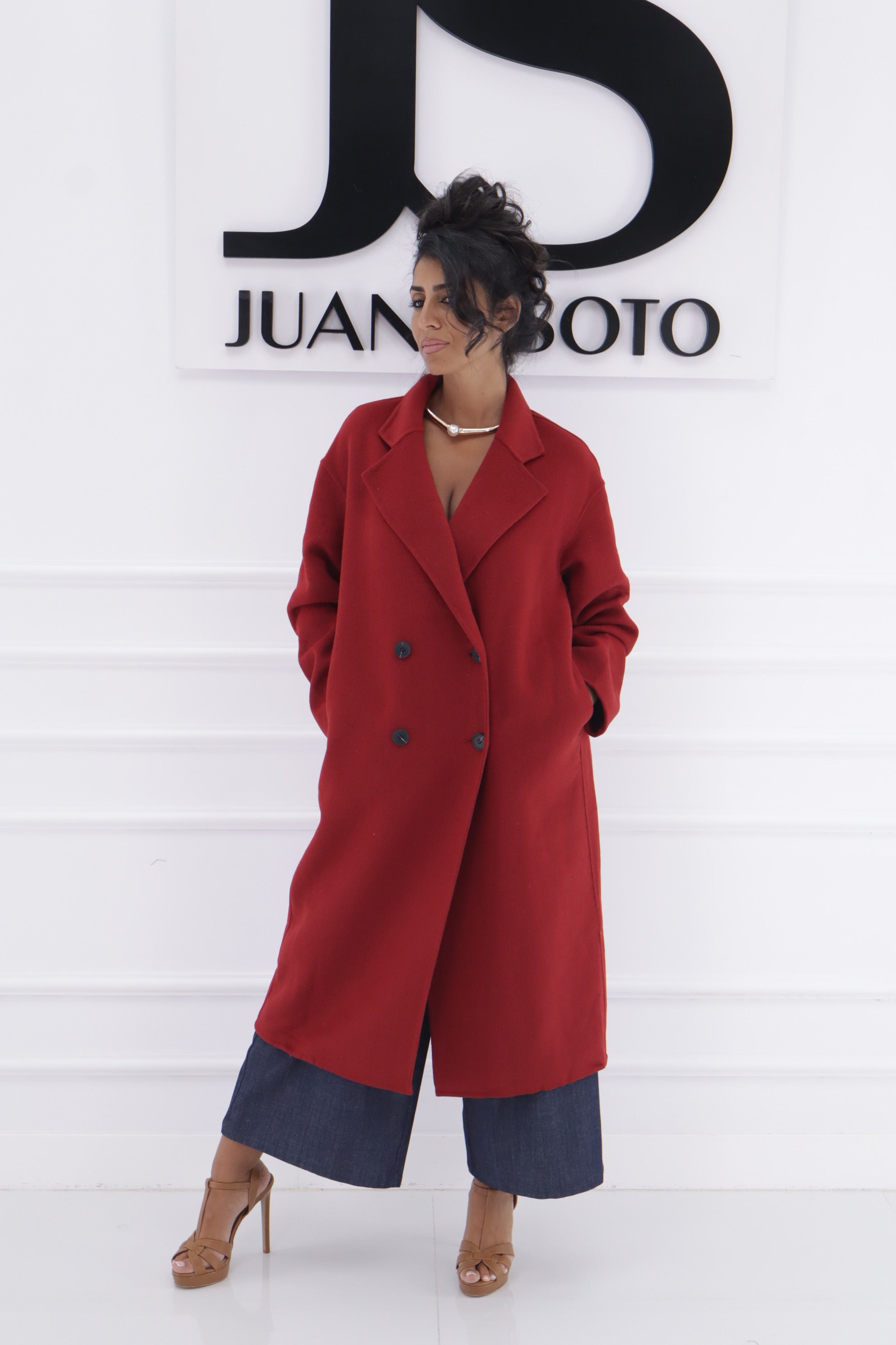 Abrigo rojo C2501-1