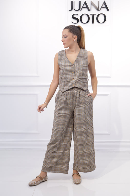 Conjunto chaleco corto + pantalon